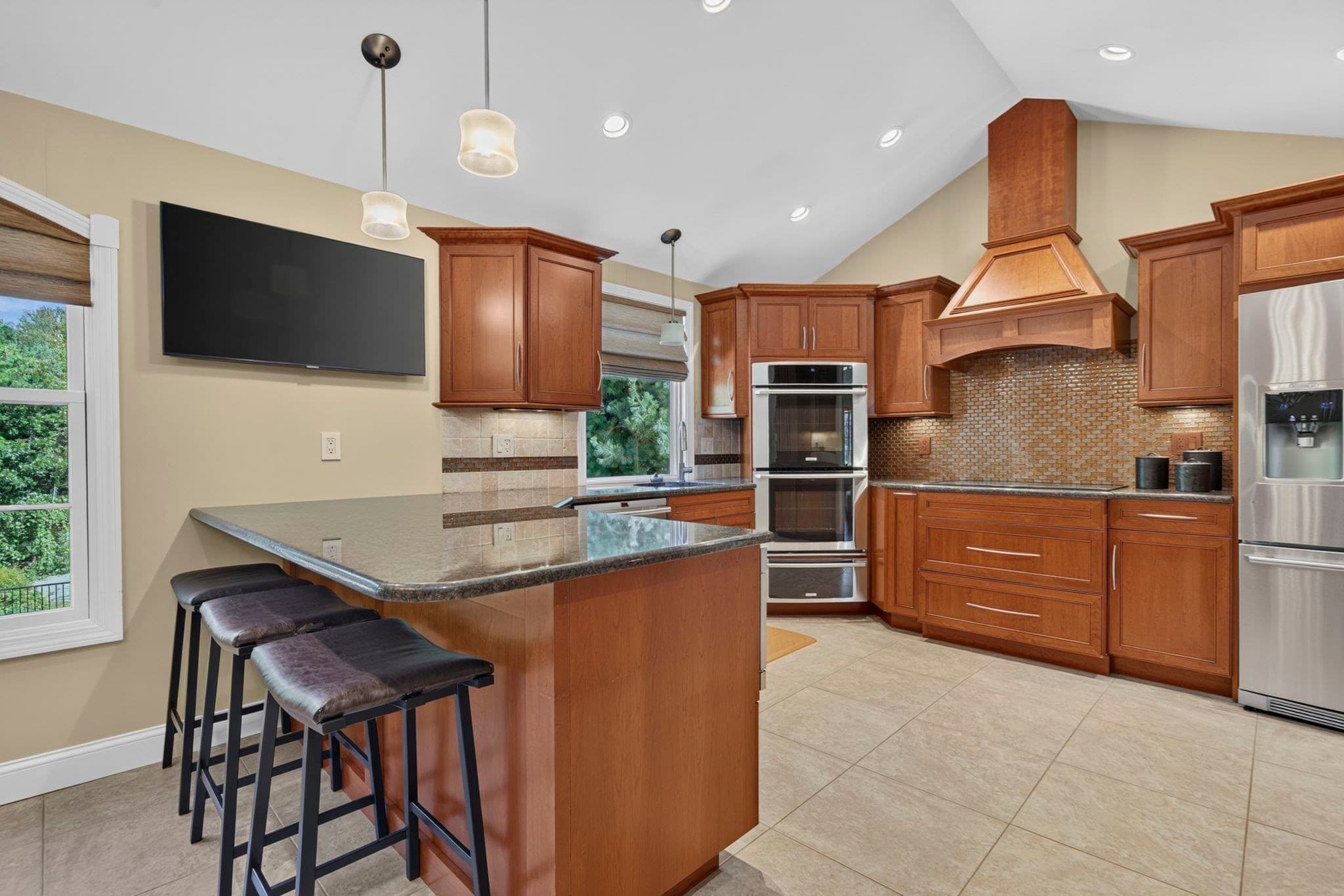 Single Family Residence at 41 Fox Run, Tewksbury MA 01876, Tewksbury, photo 10 of 42