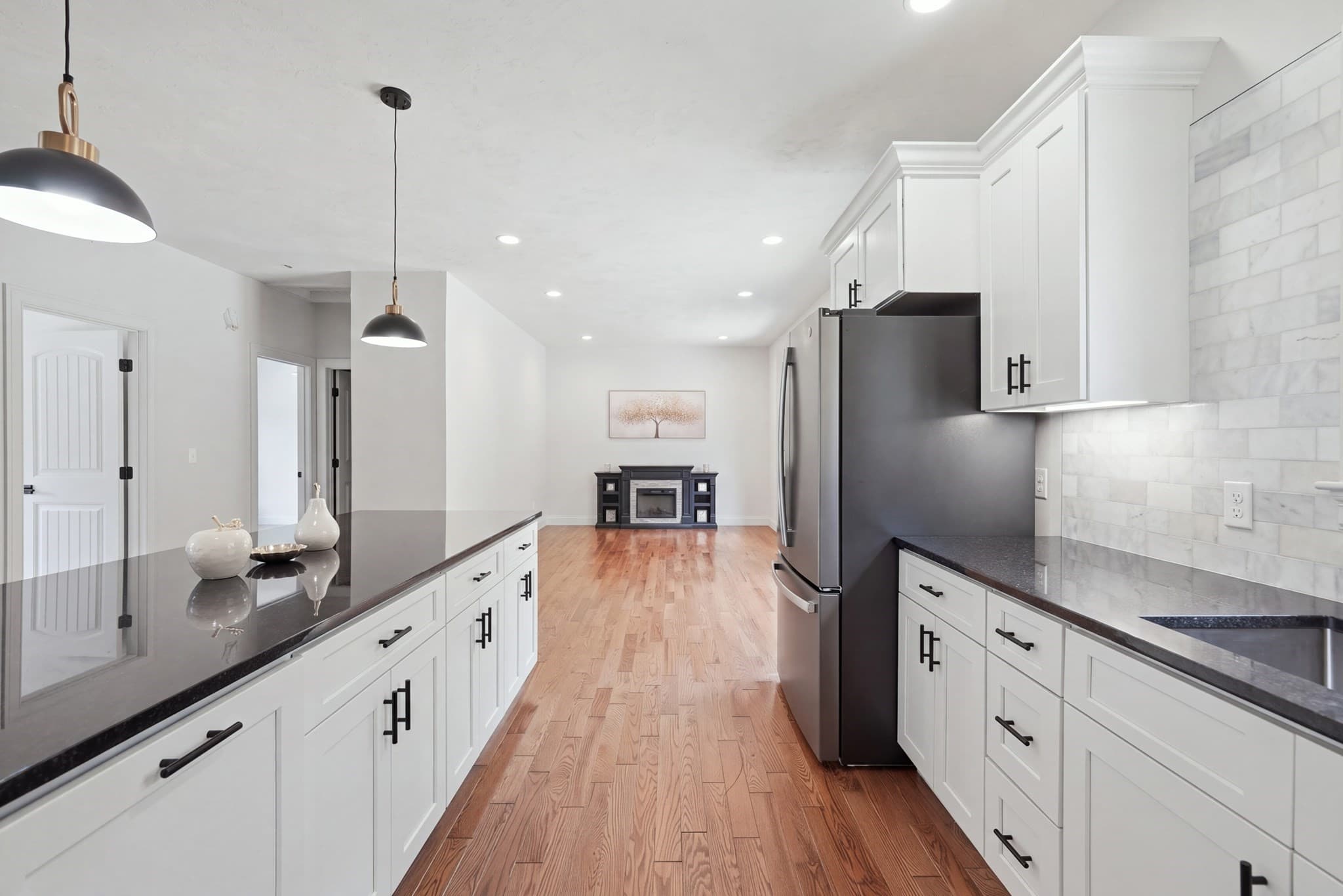 Single Family Residence at 37 N. Sullivan Rd, Charlton MA 01507, Charlton, photo 8 of 23