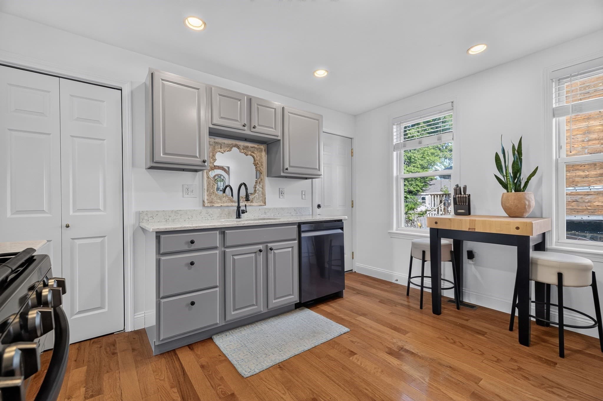 Condominium at 41 Harrington Ave # 41, Quincy MA 02169, Quincy, photo 10 of 28