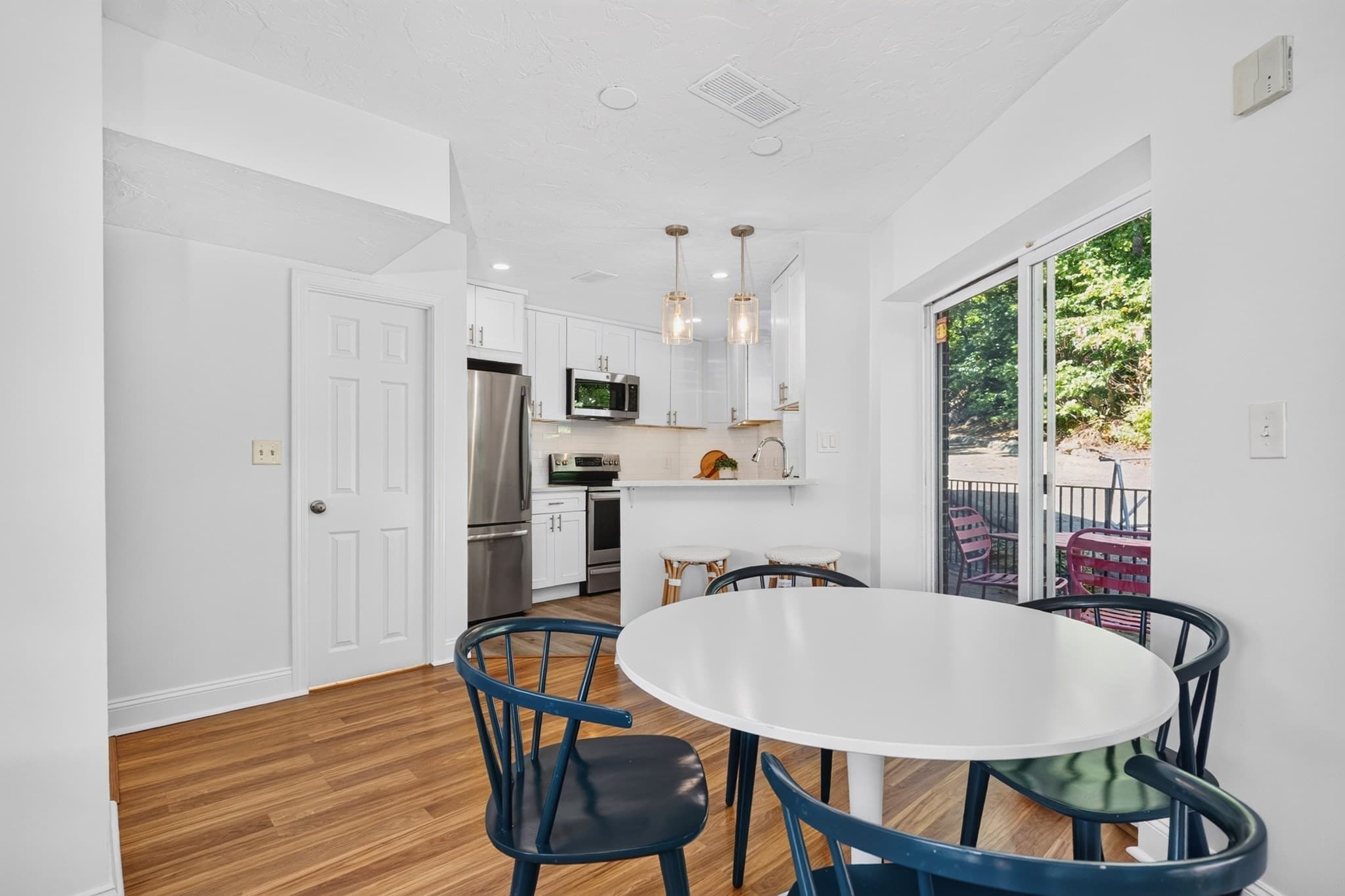 Condominium at 46 Tinson Rd # 9, Quincy MA 02169, Quincy, photo 6 of 20