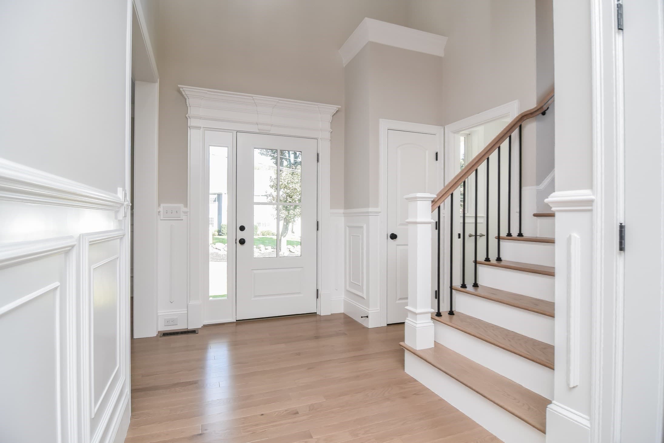 Single Family Residence at 66 Spring Street, Shrewsbury MA 01545, Shrewsbury, photo 4 of 37