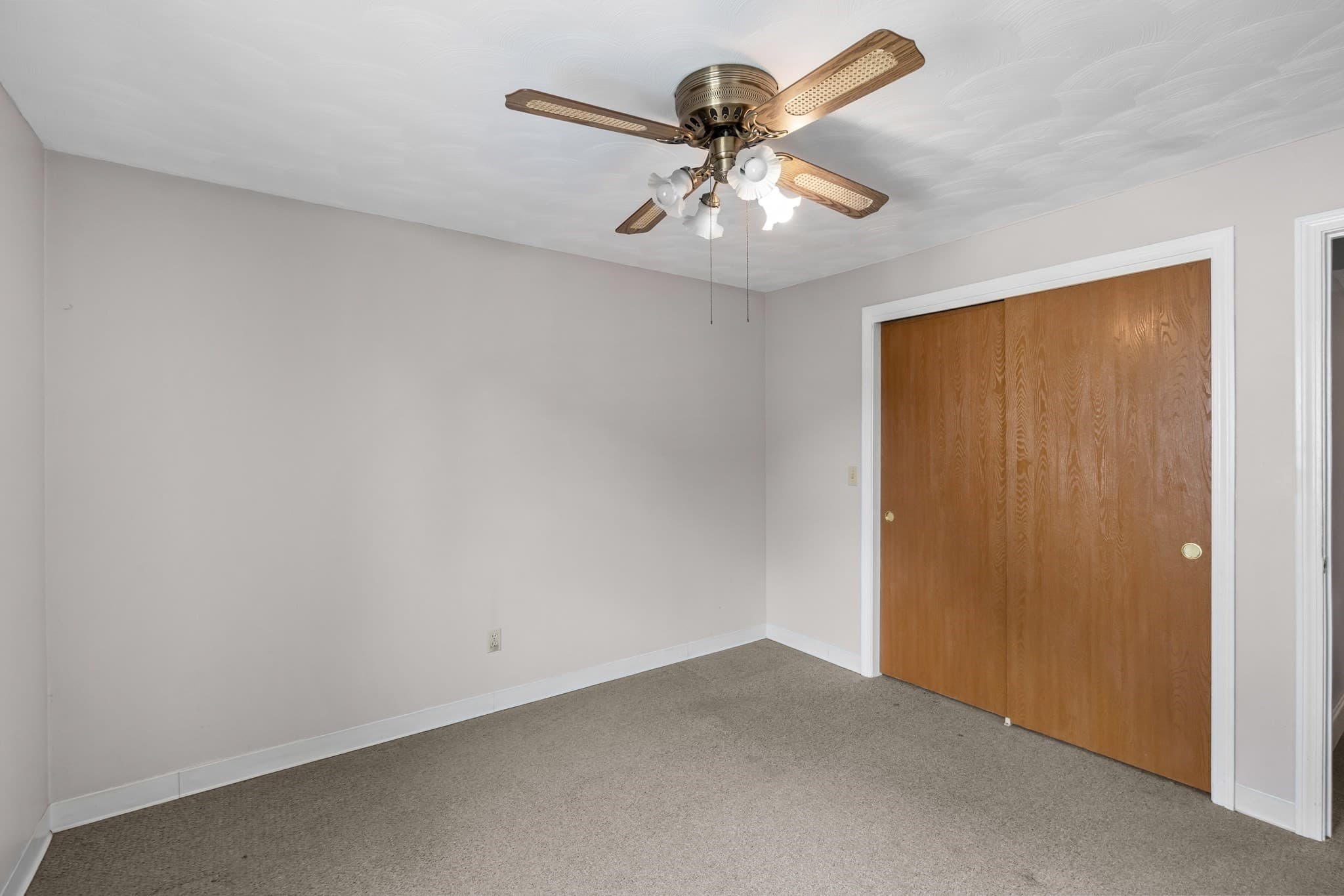 Condominium at 70 North Court # F, Fall River MA 02720, Fall River, photo 15 of 20