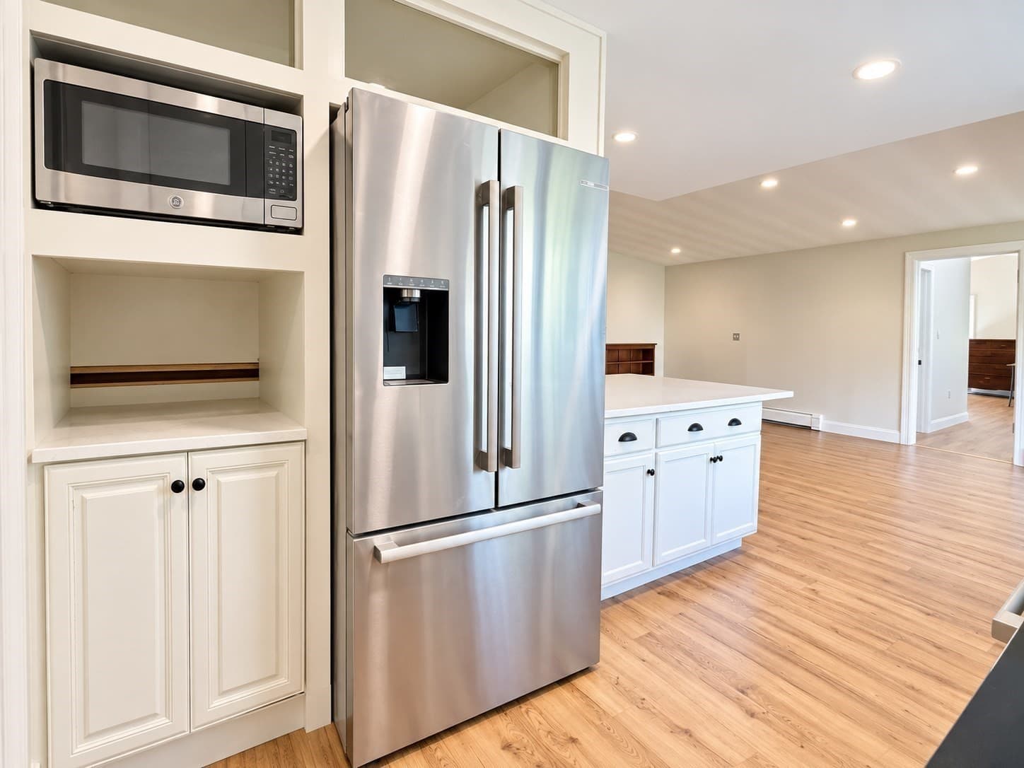 Single Family Residence at 14 Cornell Rd, Framingham MA 01701, Framingham, photo 8 of 42
