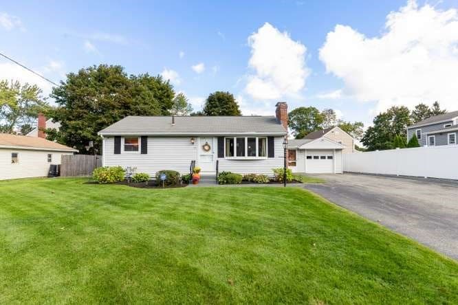 Single Family Residence at 15 Marlboro Rd, Woburn MA 01801, Woburn, photo 2 of 36