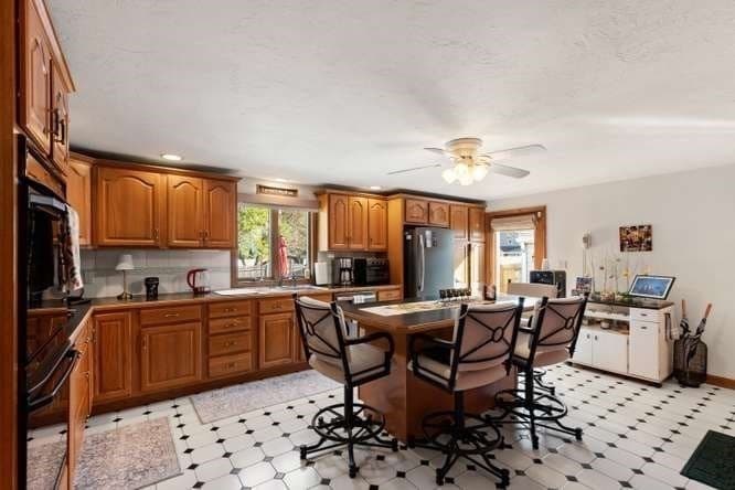 Single Family Residence at 15 Marlboro Rd, Woburn MA 01801, Woburn, photo 15 of 36