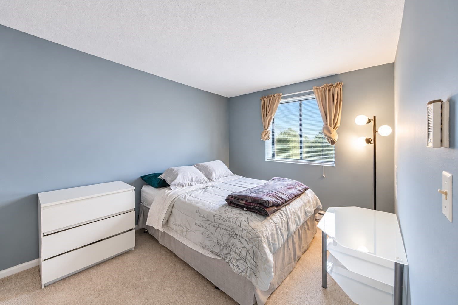 Condominium at 12 Kendall Ave # 17, Framingham MA 01702, Framingham, photo 16 of 21