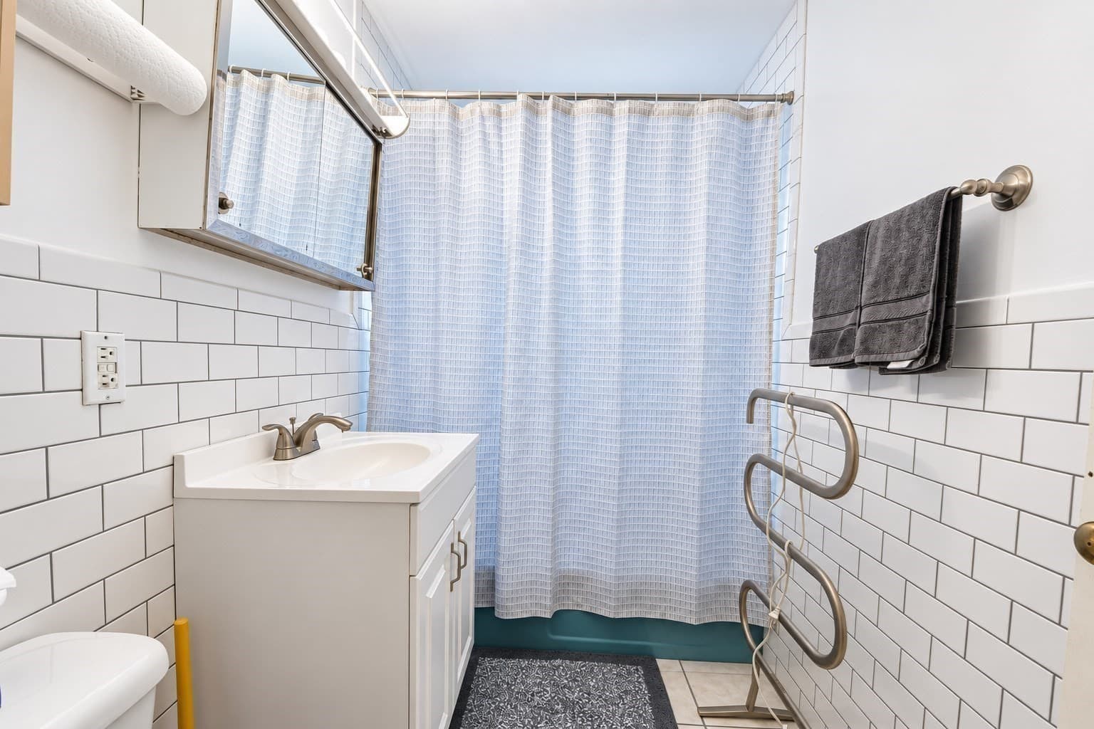 Condominium at 12 Kendall Ave # 17, Framingham MA 01702, Framingham, photo 14 of 21