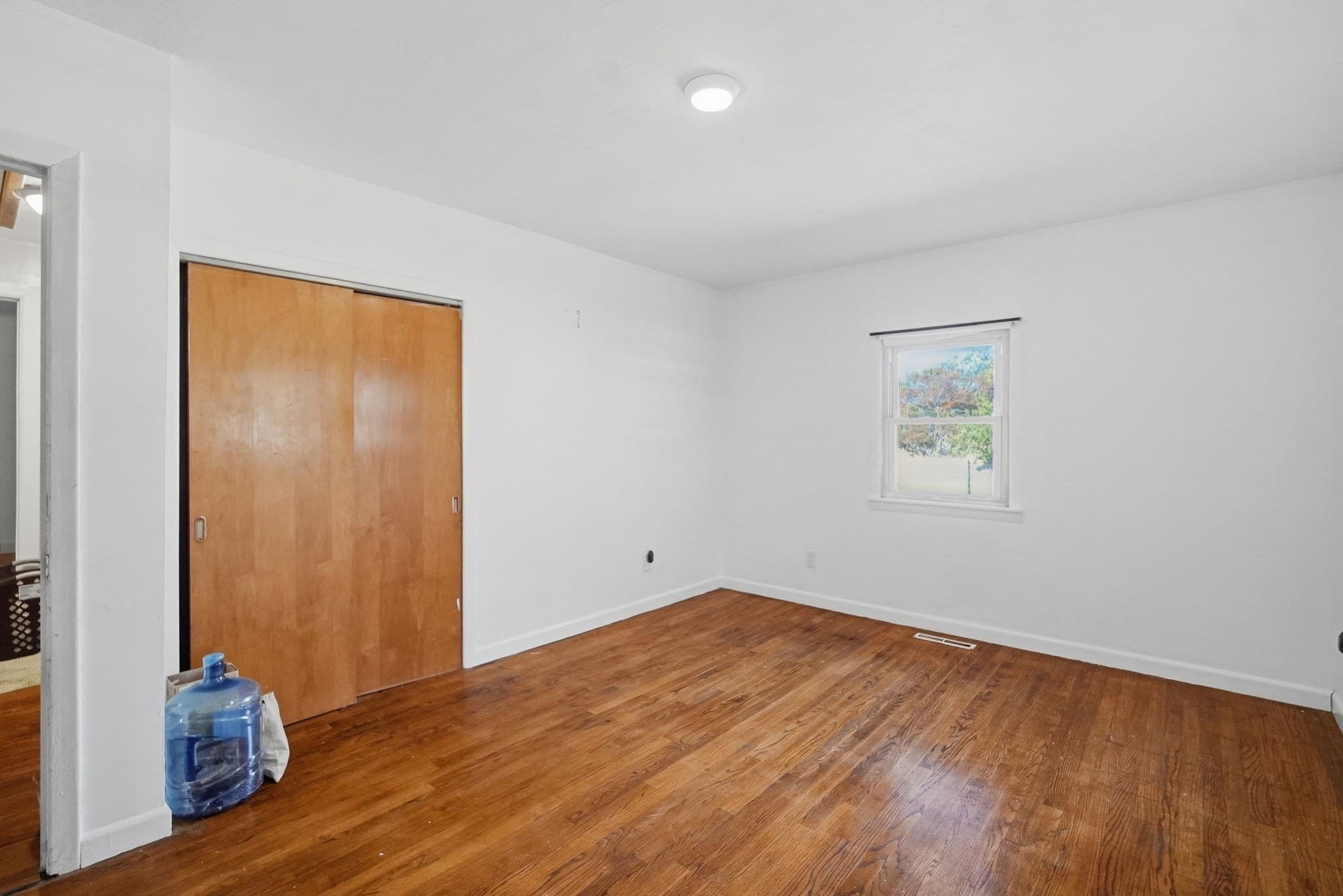 Single Family Residence at 150 Lawndale St, Chicopee MA 01013, Chicopee, photo 18 of 25
