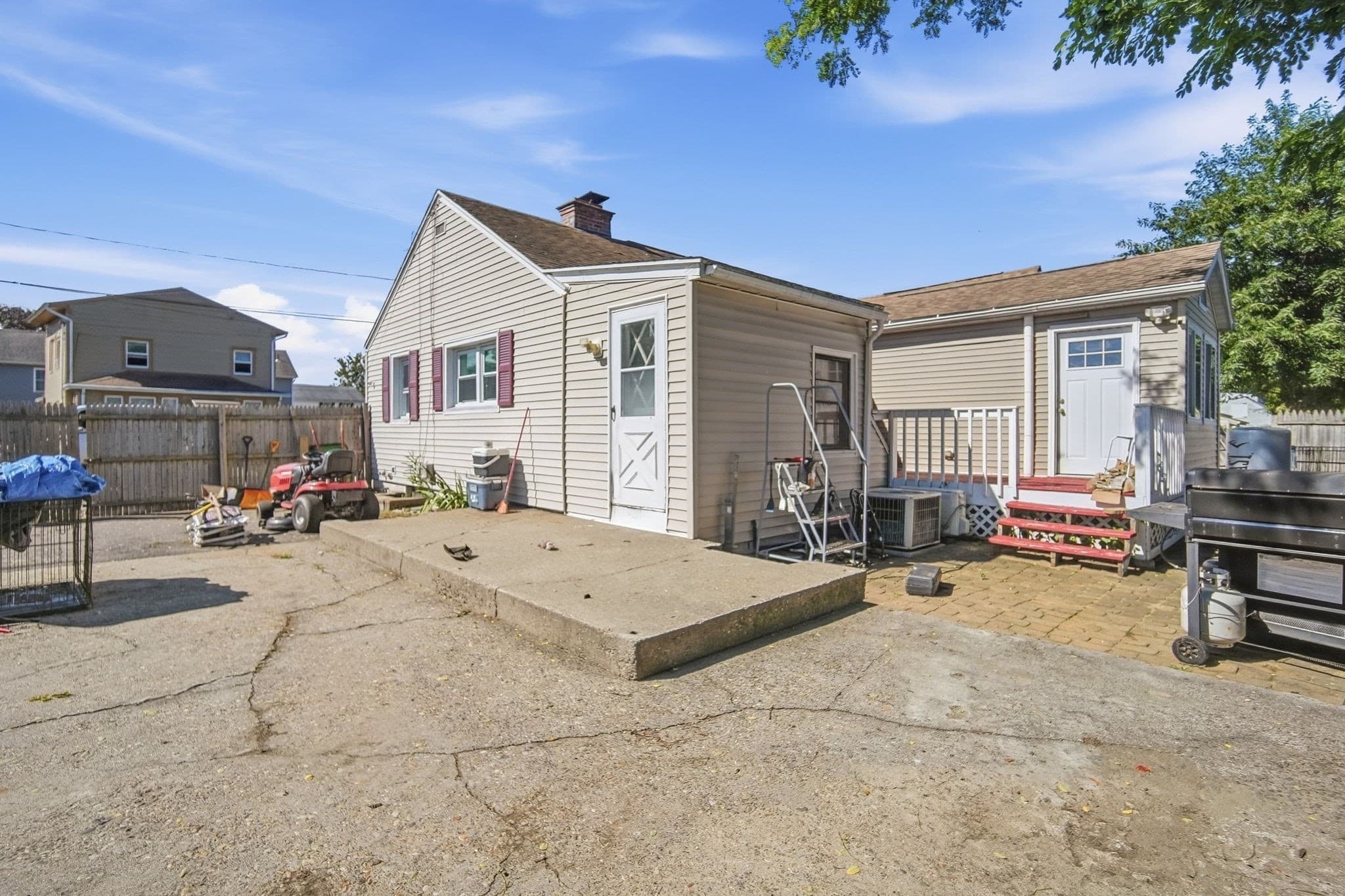Single Family Residence at 150 Lawndale St, Chicopee MA 01013, Chicopee, photo 25 of 25