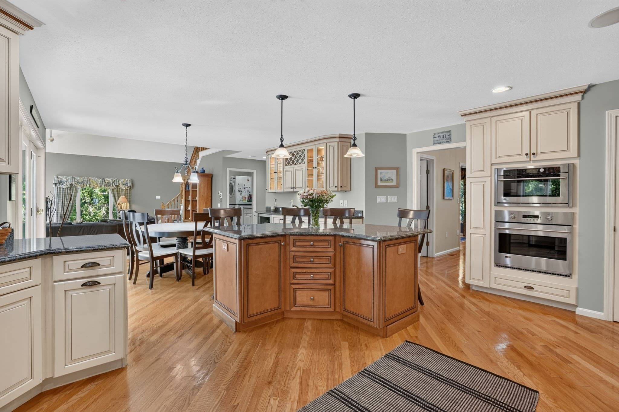 Single Family Residence at 4 Chippy Ln, Andover MA 01810, Andover, photo 6 of 42