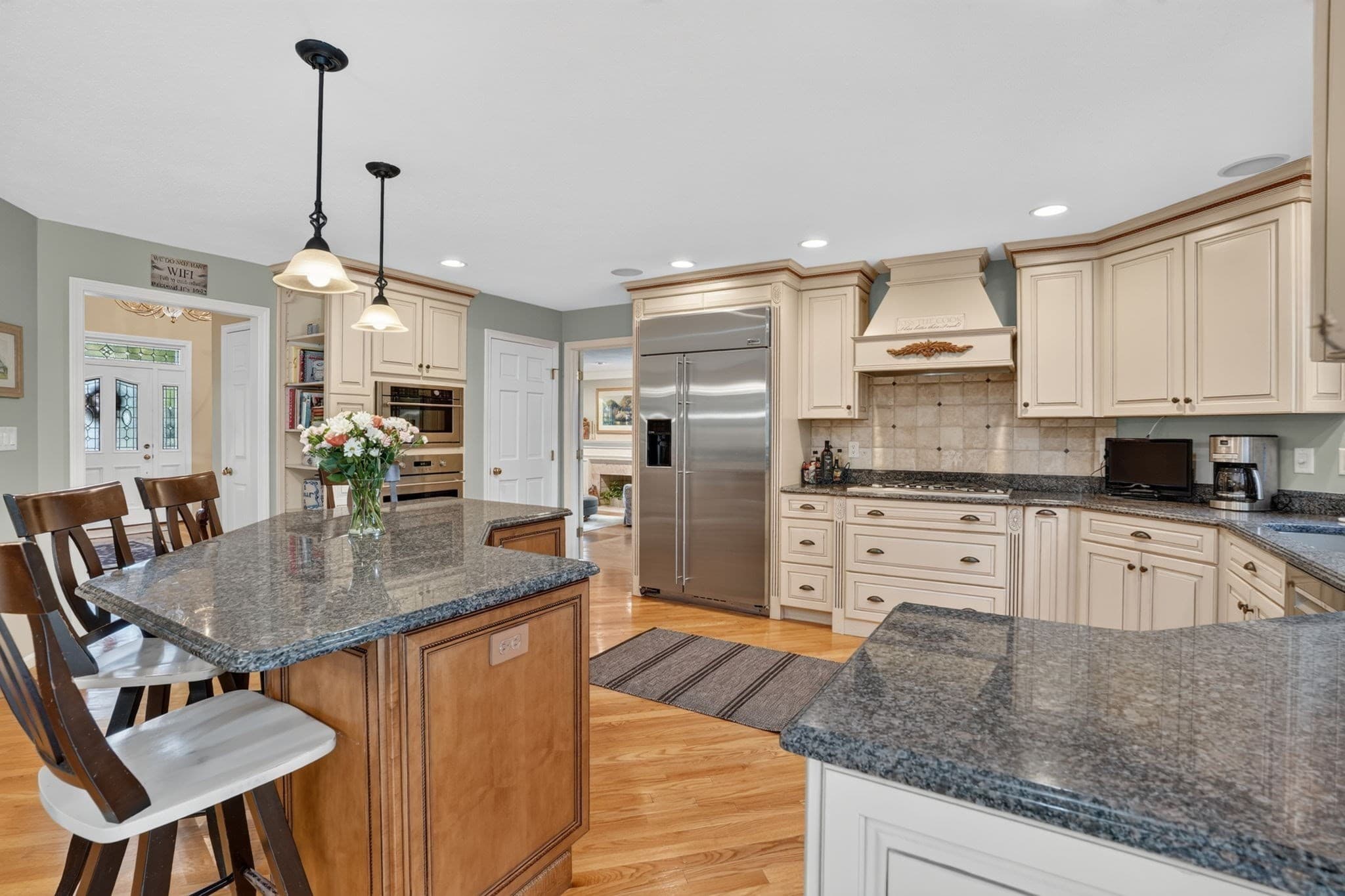 Single Family Residence at 4 Chippy Ln, Andover MA 01810, Andover, photo 8 of 42