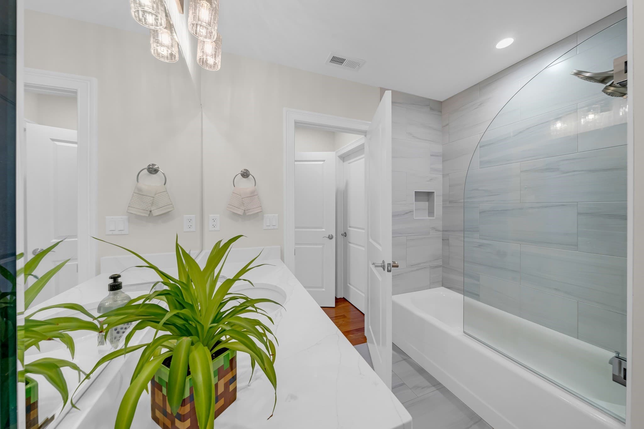 Condominium at 10 Robert Dr # 10, Andover MA 01810, Andover, photo 26 of 37