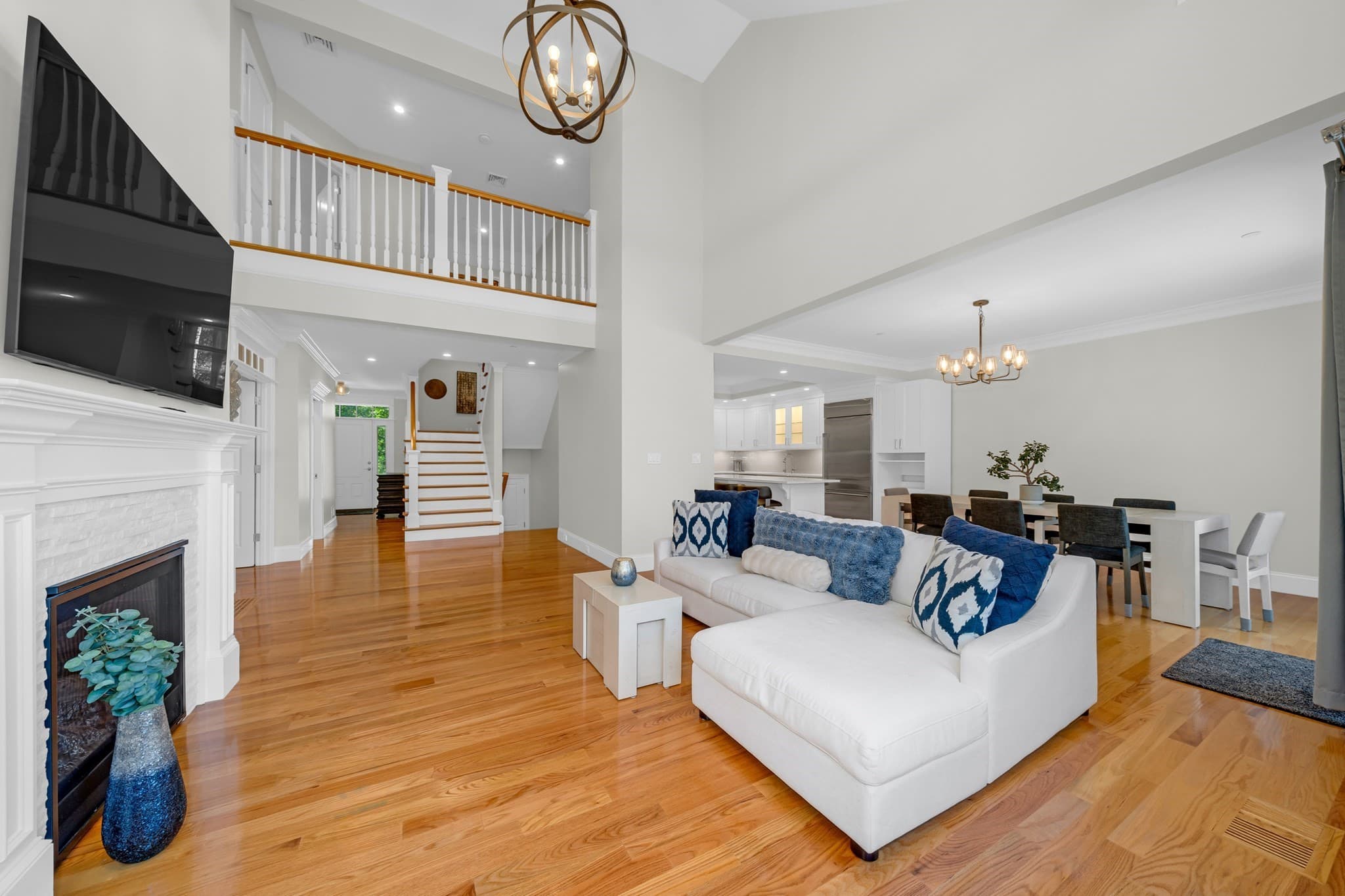 Condominium at 10 Robert Dr # 10, Andover MA 01810, Andover, photo 3 of 37