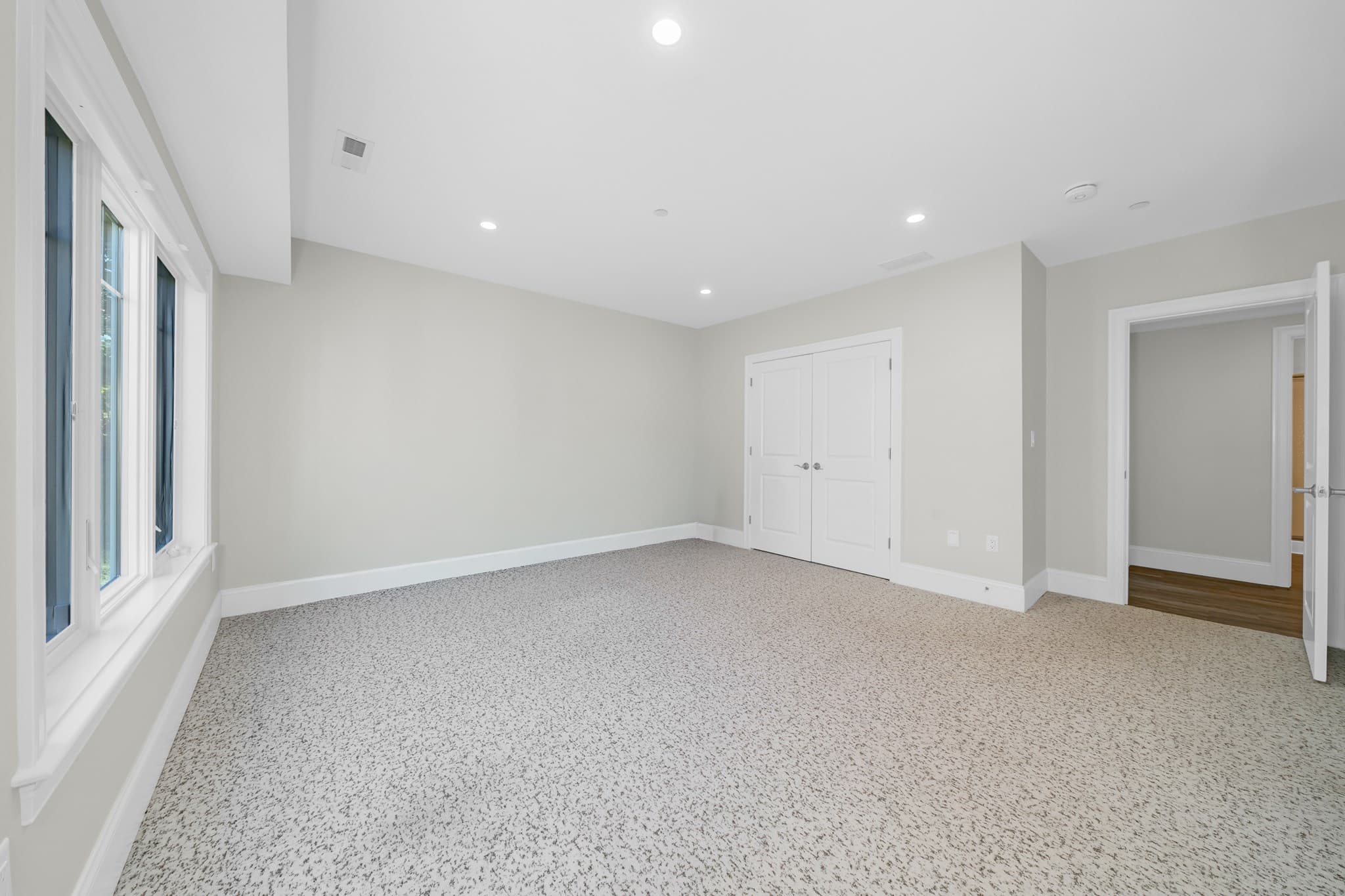 Condominium at 10 Robert Dr # 10, Andover MA 01810, Andover, photo 29 of 37