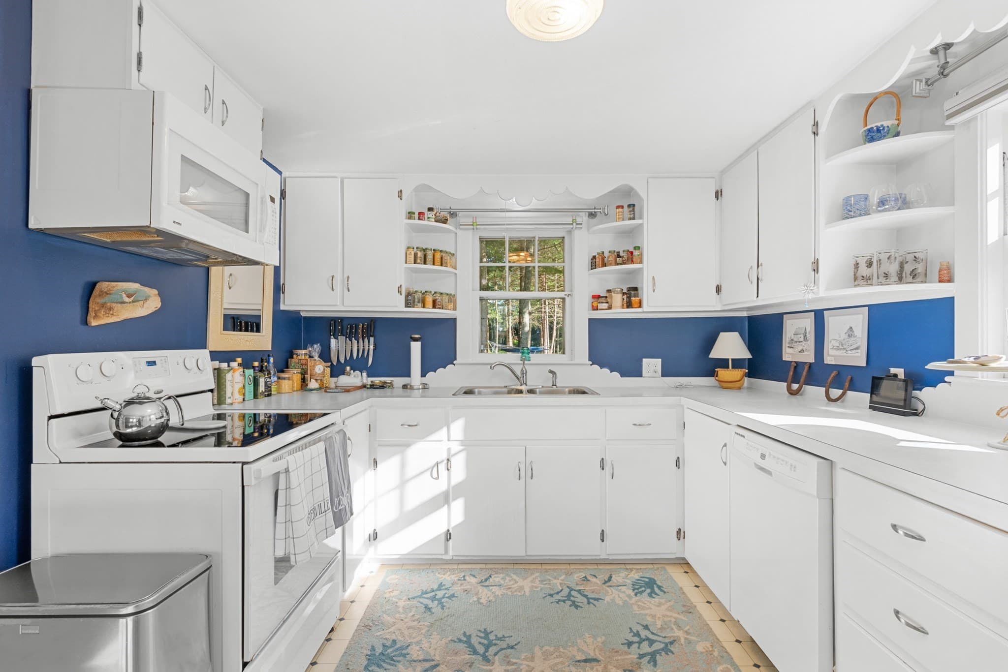 Single Family Residence at 466 Old Mill Rd, Barnstable MA 02655, Barnstable, photo 10 of 35