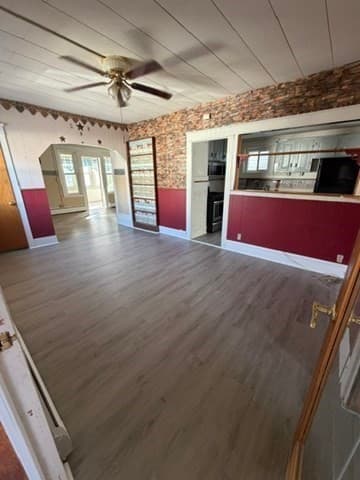Single Family Residence at 148 Hamlet St, Fall River MA 02724, Fall River, photo 6 of 17