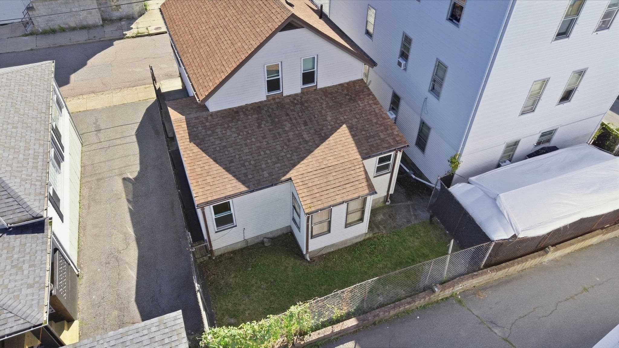 Single Family Residence at 148 Hamlet St, Fall River MA 02724, Fall River, photo 16 of 17