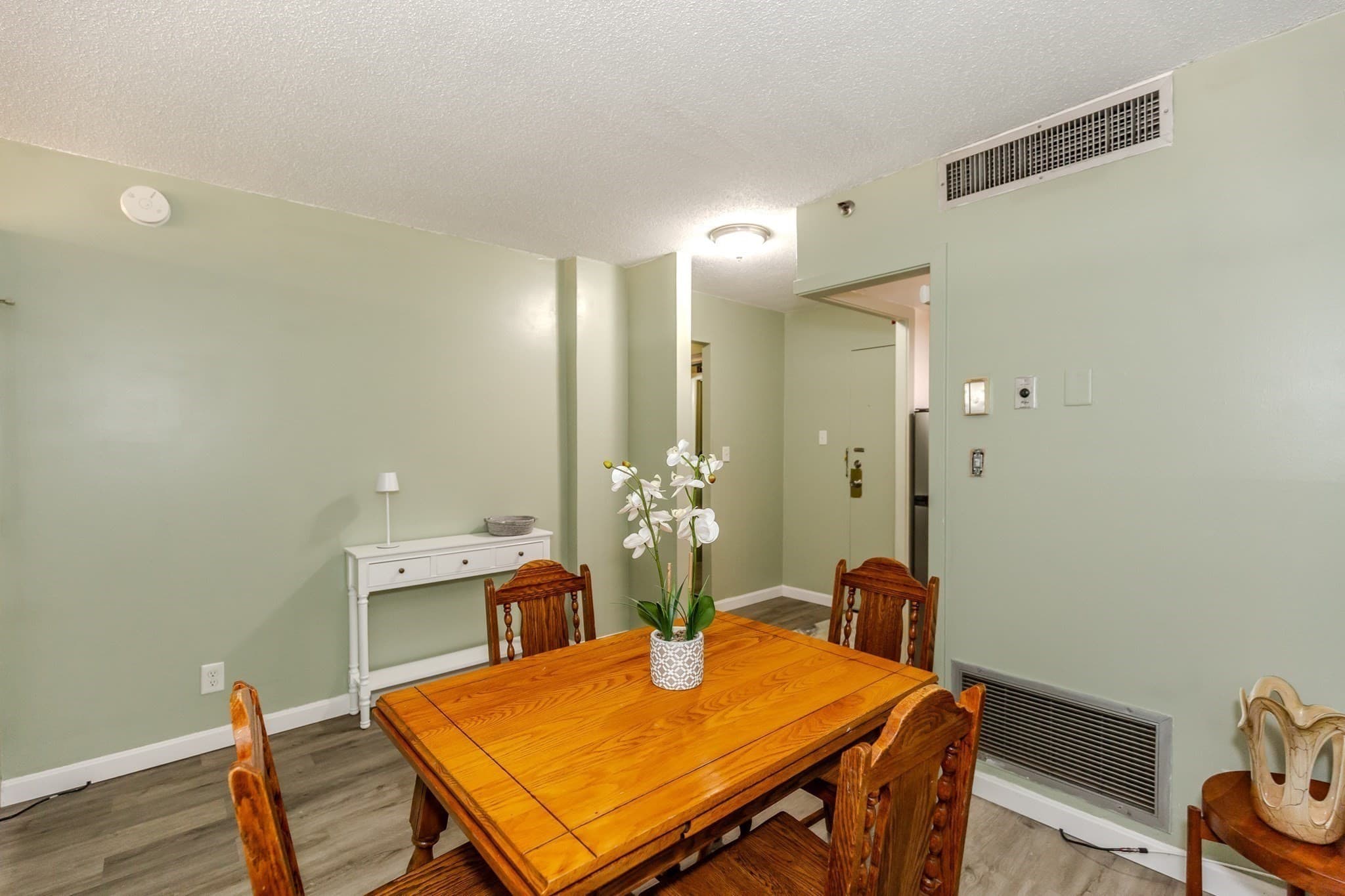 Condominium at 70 Southbridge Street # 705, Worcester CT 06180, Worcester, photo 9 of 23