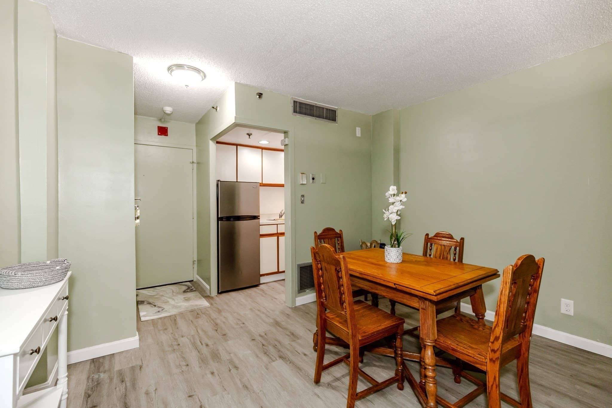 Condominium at 70 Southbridge Street # 705, Worcester CT 06180, Worcester, photo 8 of 23