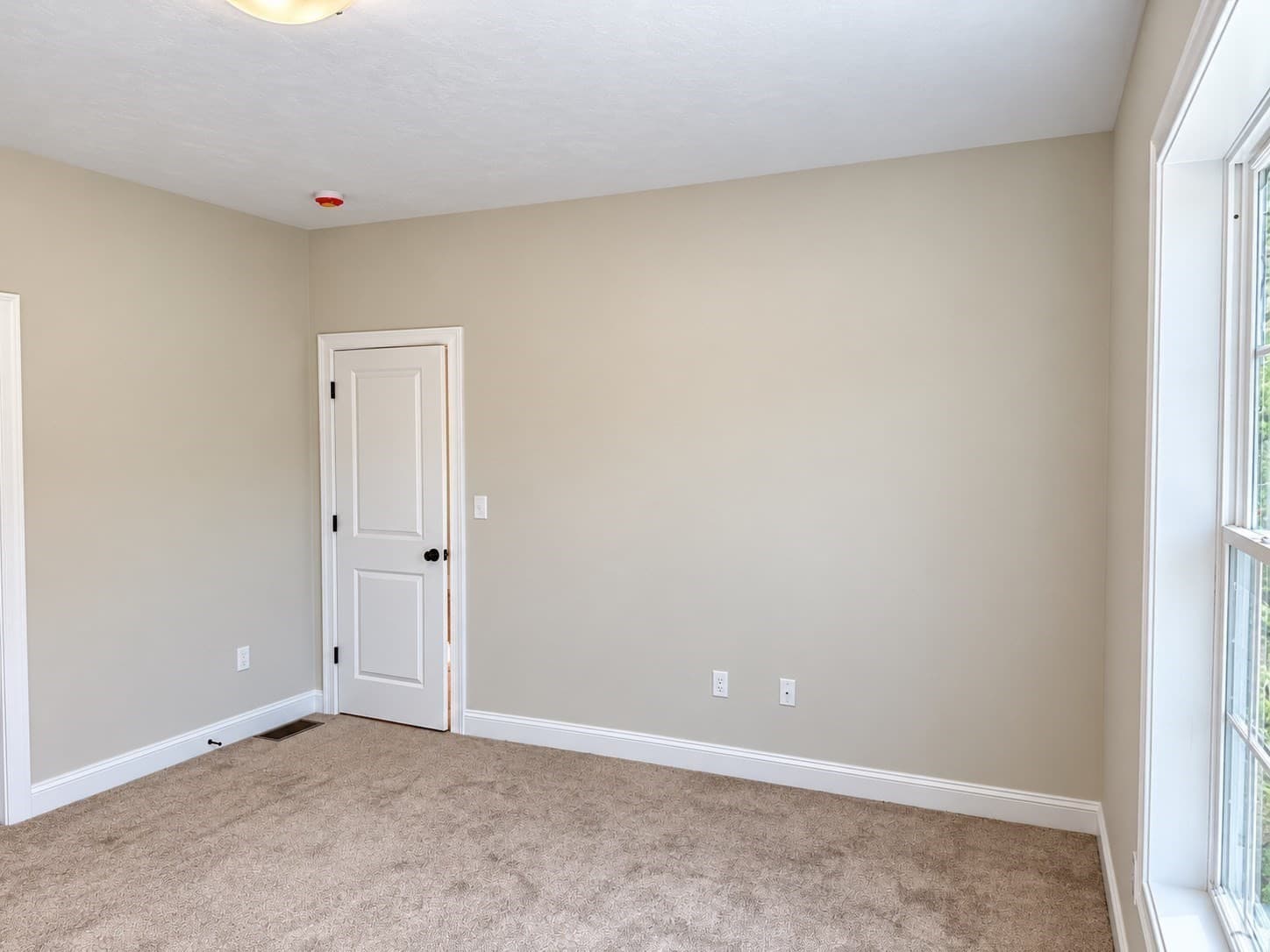 Single Family Residence at 23 Water St, Berkley MA 02779, Berkley, photo 16 of 42