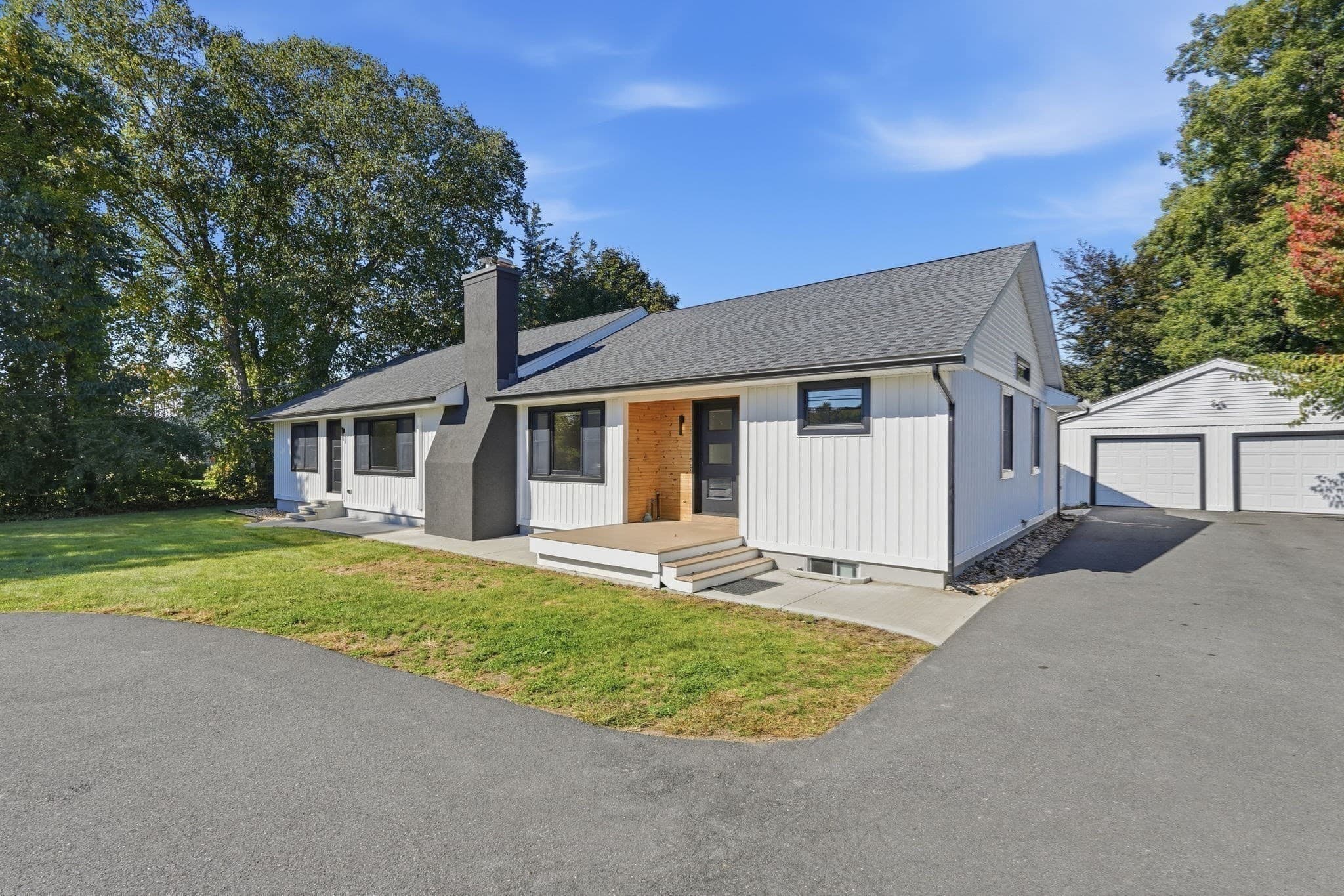 Single Family Residence at 681 Center St, Ludlow MA 01056, Ludlow, photo 2 of 28