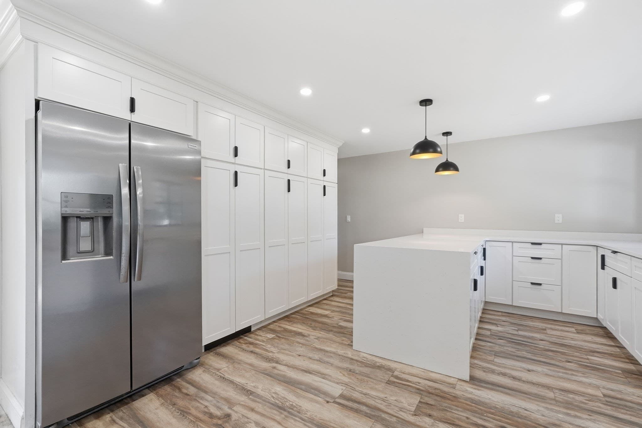 Single Family Residence at 681 Center St, Ludlow MA 01056, Ludlow, photo 6 of 28
