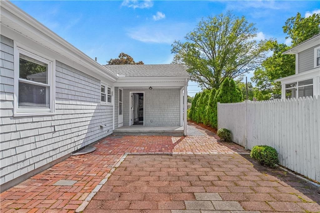 Single Family Residence at 19 Beaumont Street, East Providence RI 02916, East Providence, photo 31 of 38