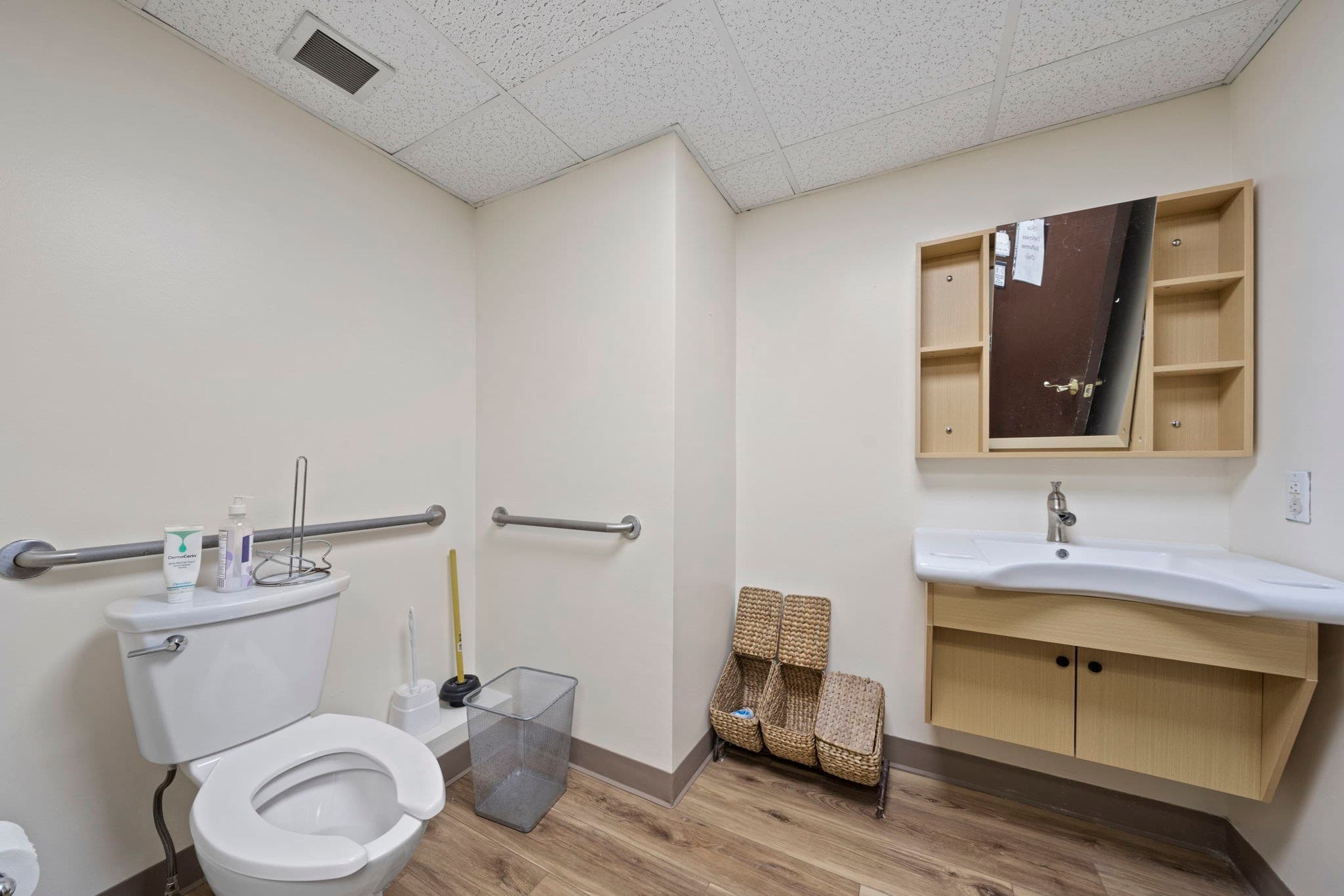 Commercial Sale at 44 Diauto Dr, Randolph MA 02368, Randolph, photo 26 of 29