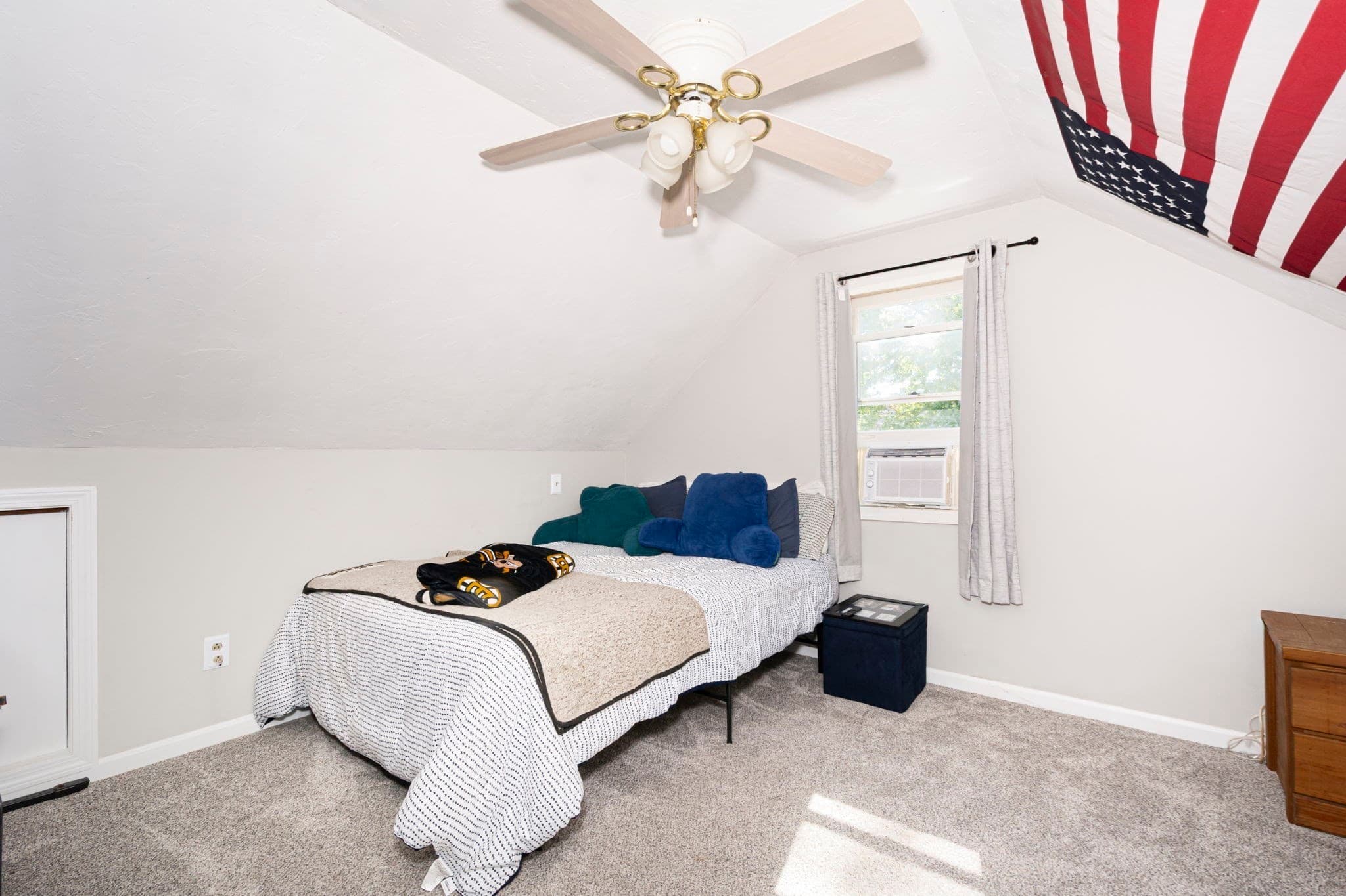 Single Family Residence at 24 Lake St, Hudson MA 01749, Hudson, photo 17 of 36