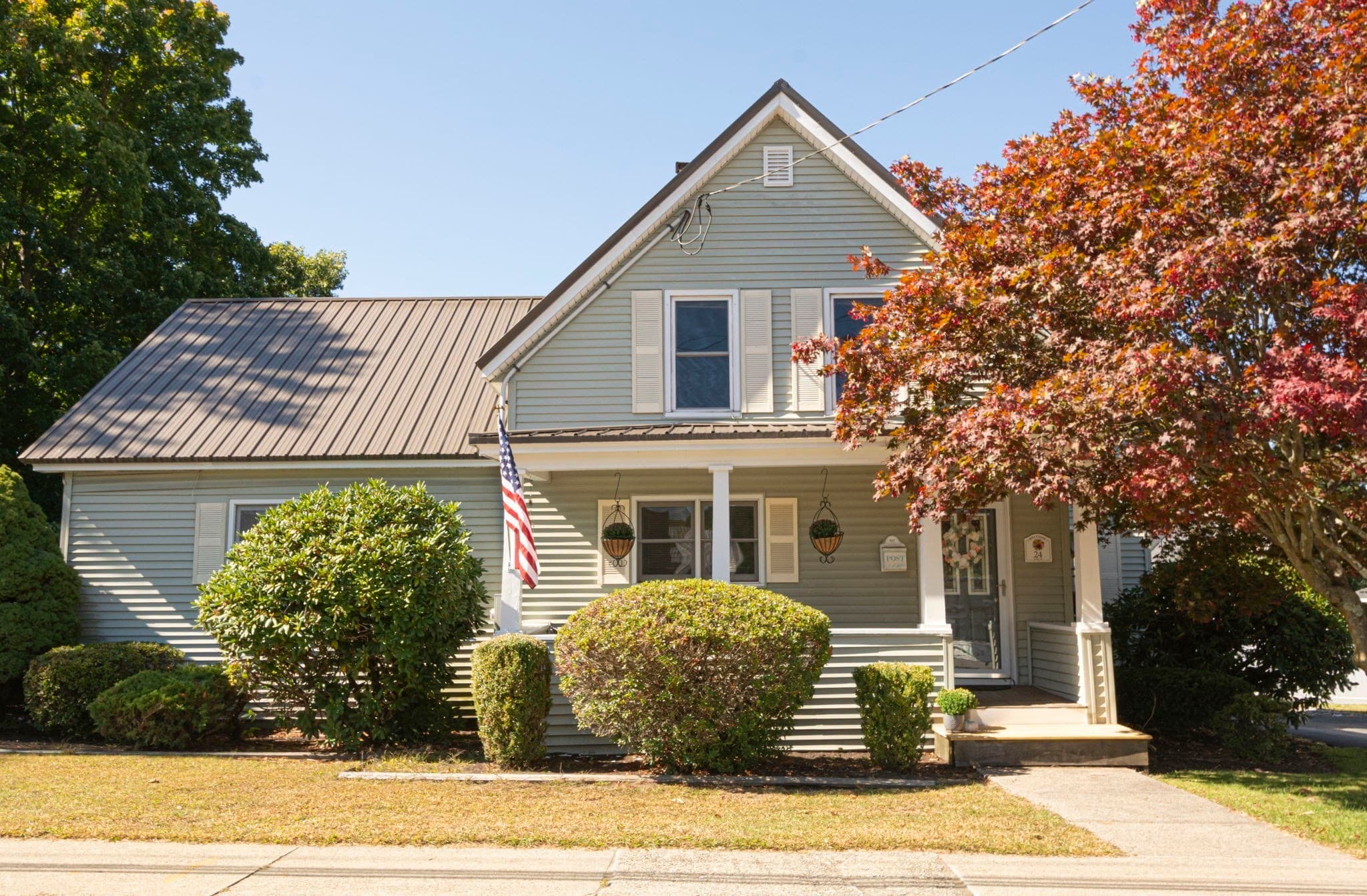 24 Lake St, Hudson MA 01749