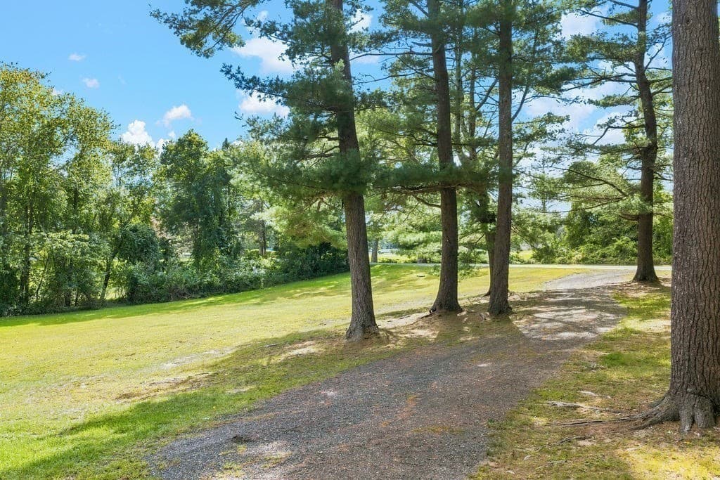 Residential at 47 Wheeler St, Rehoboth MA 02769, Rehoboth, photo 5 of 9