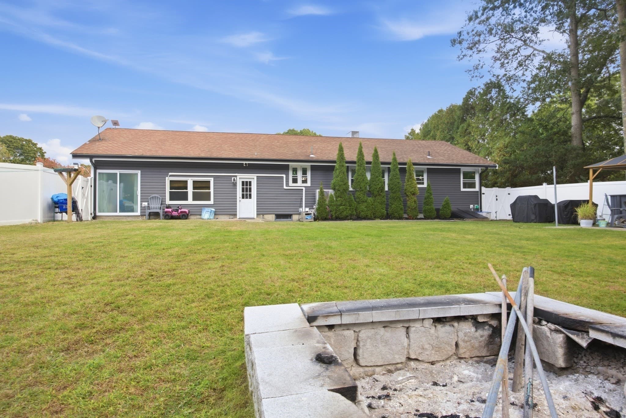 Single Family Residence at 107 Fullerton Ave, Whitman MA 02382, Whitman, photo 33 of 42