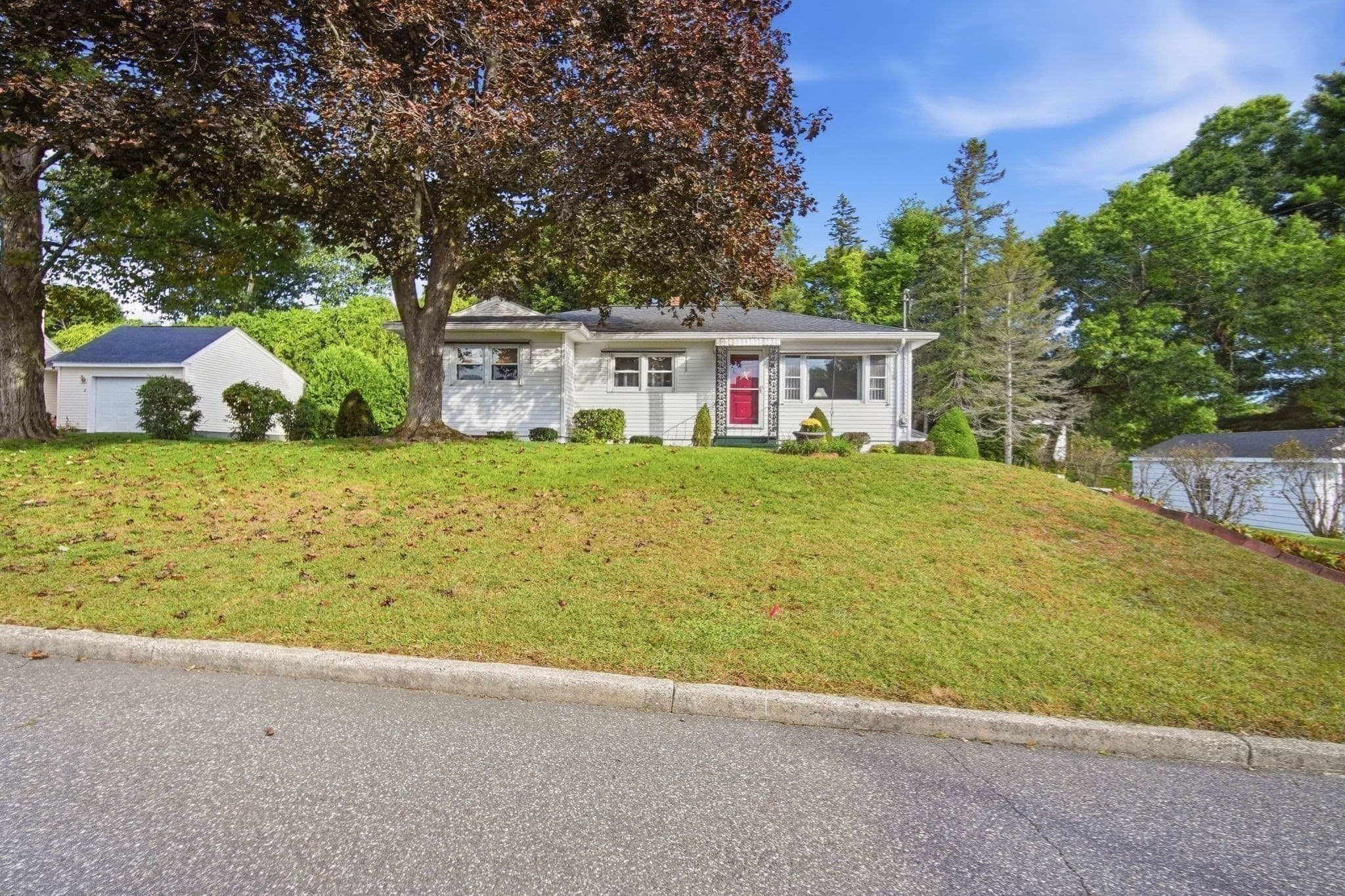 Single Family Residence at 6 Sasur St, Palmer MA 01080, Palmer, photo 2 of 37