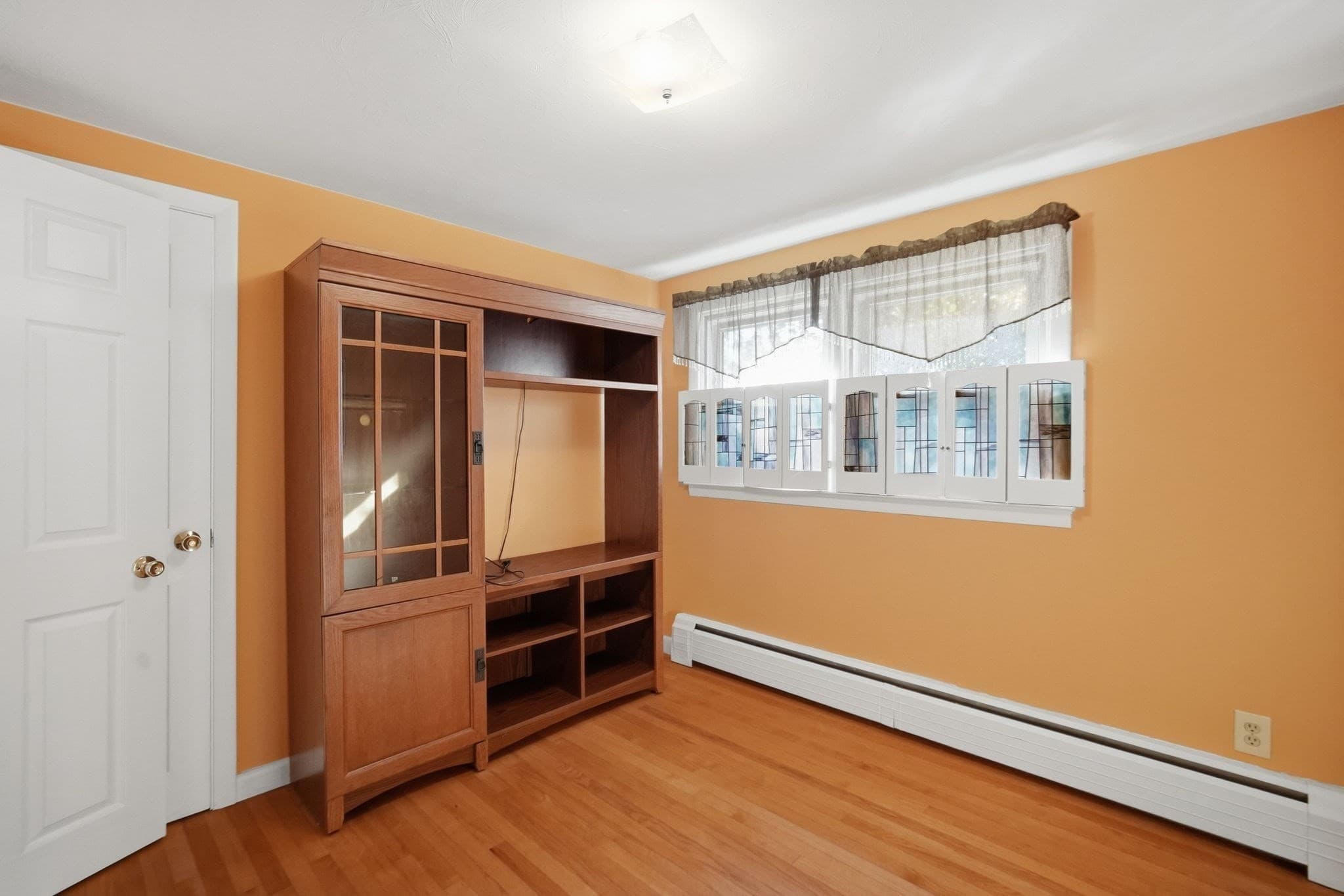 Single Family Residence at 6 Sasur St, Palmer MA 01080, Palmer, photo 13 of 37