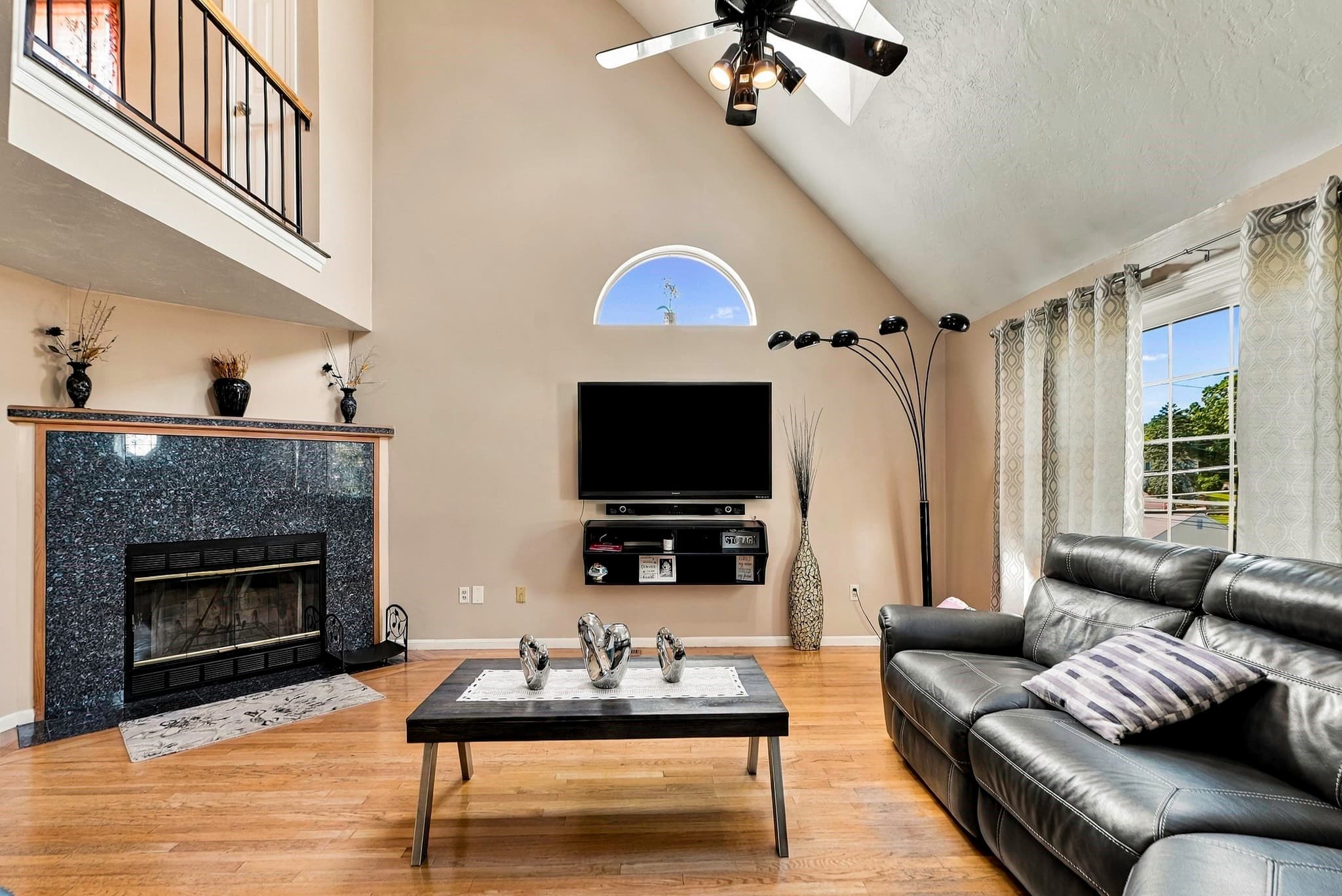 Single Family Residence at 102 Sunderland Rd, Worcester MA 01604, Worcester, photo 6 of 37