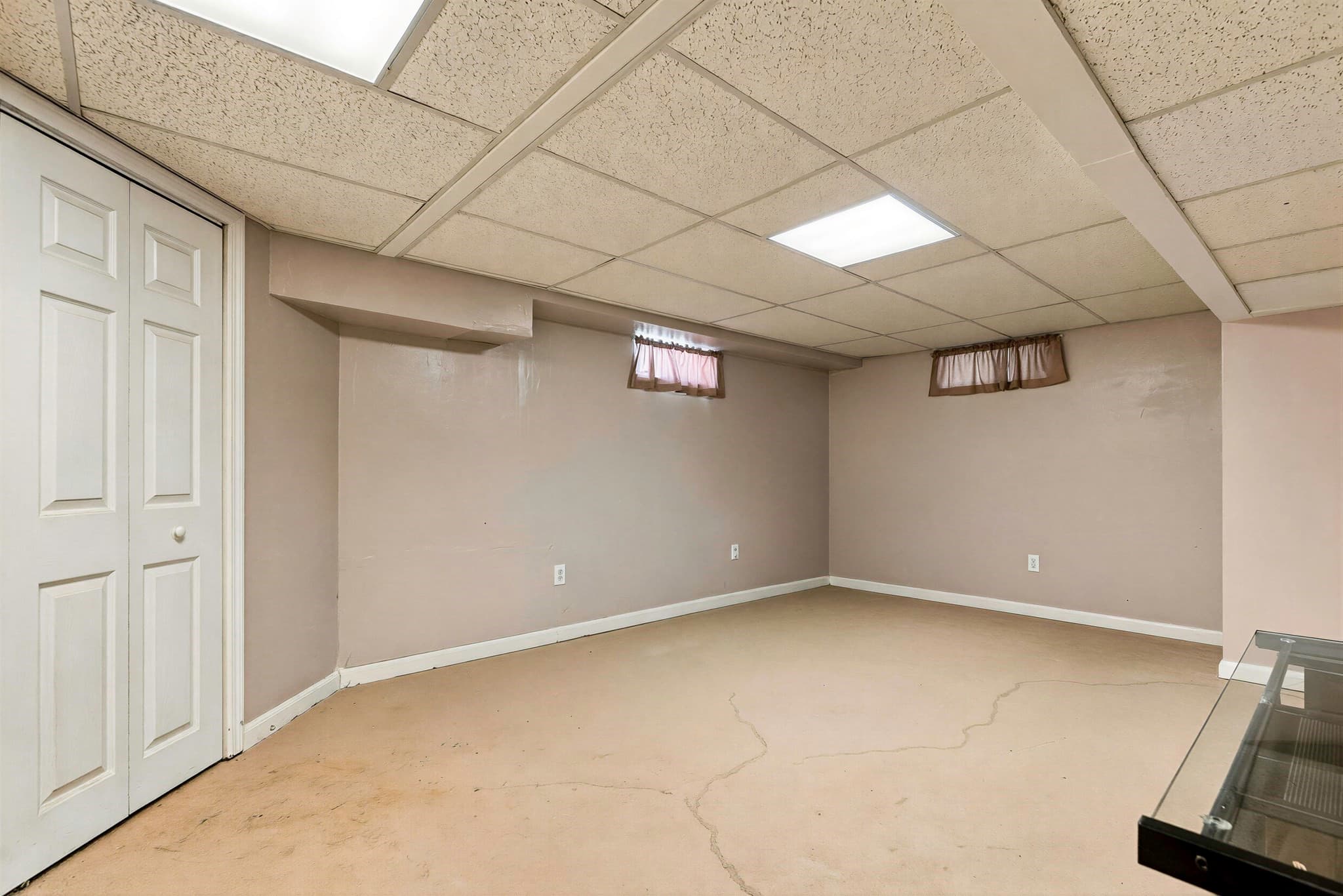 Single Family Residence at 102 Sunderland Rd, Worcester MA 01604, Worcester, photo 22 of 37