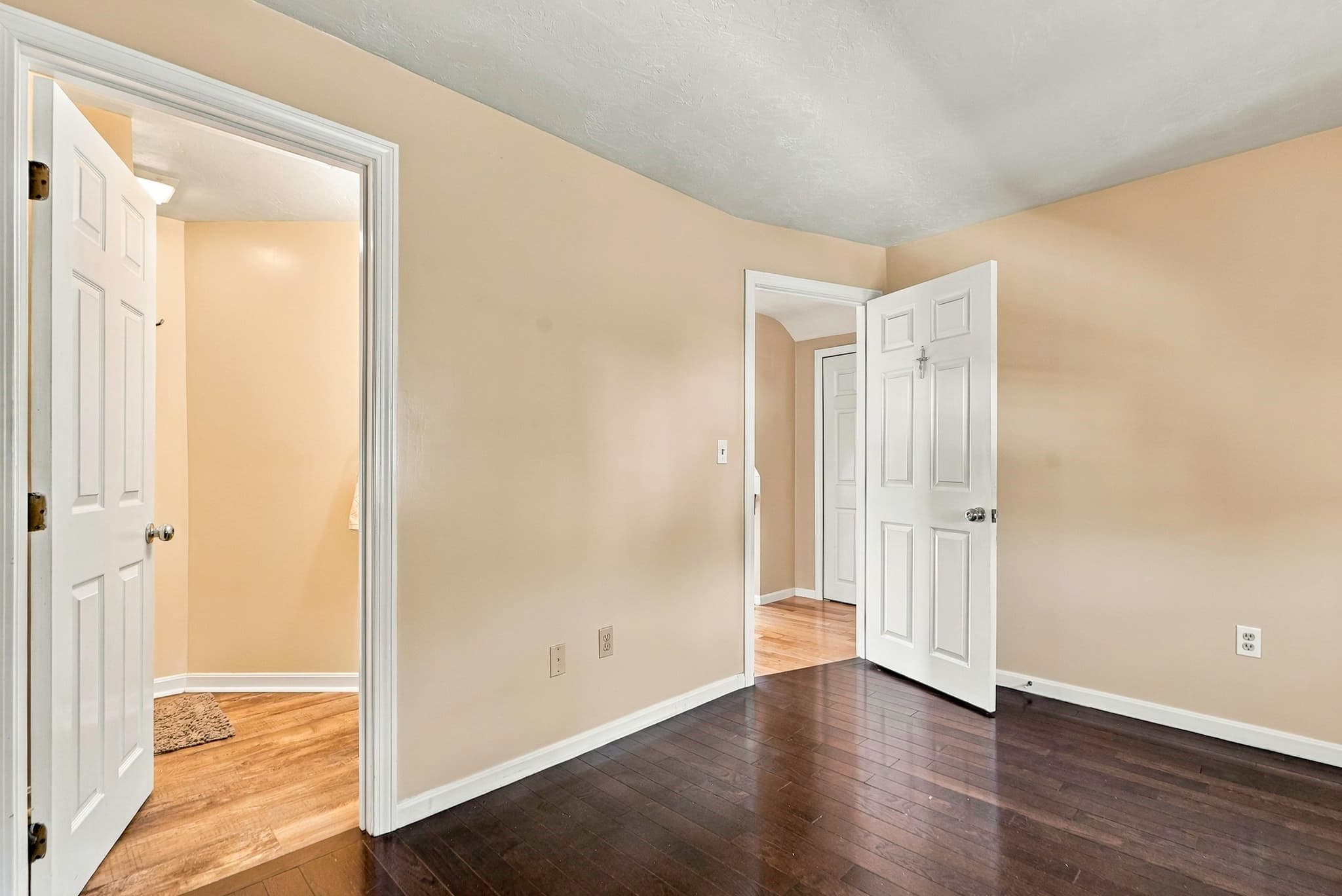 Single Family Residence at 102 Sunderland Rd, Worcester MA 01604, Worcester, photo 21 of 37