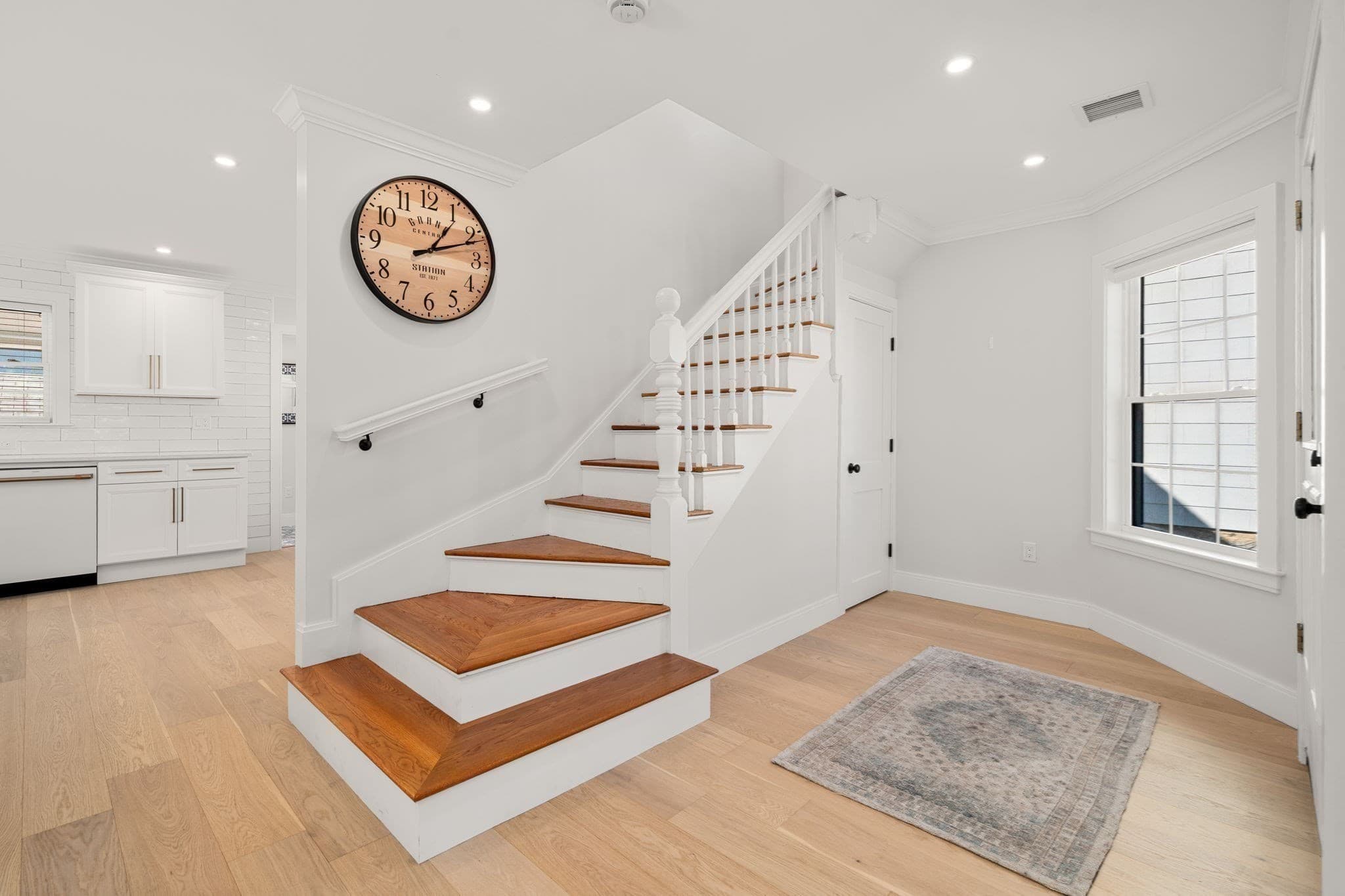 Single Family Residence at 1078 Main St, Melrose MA 02176, Melrose, photo 9 of 29