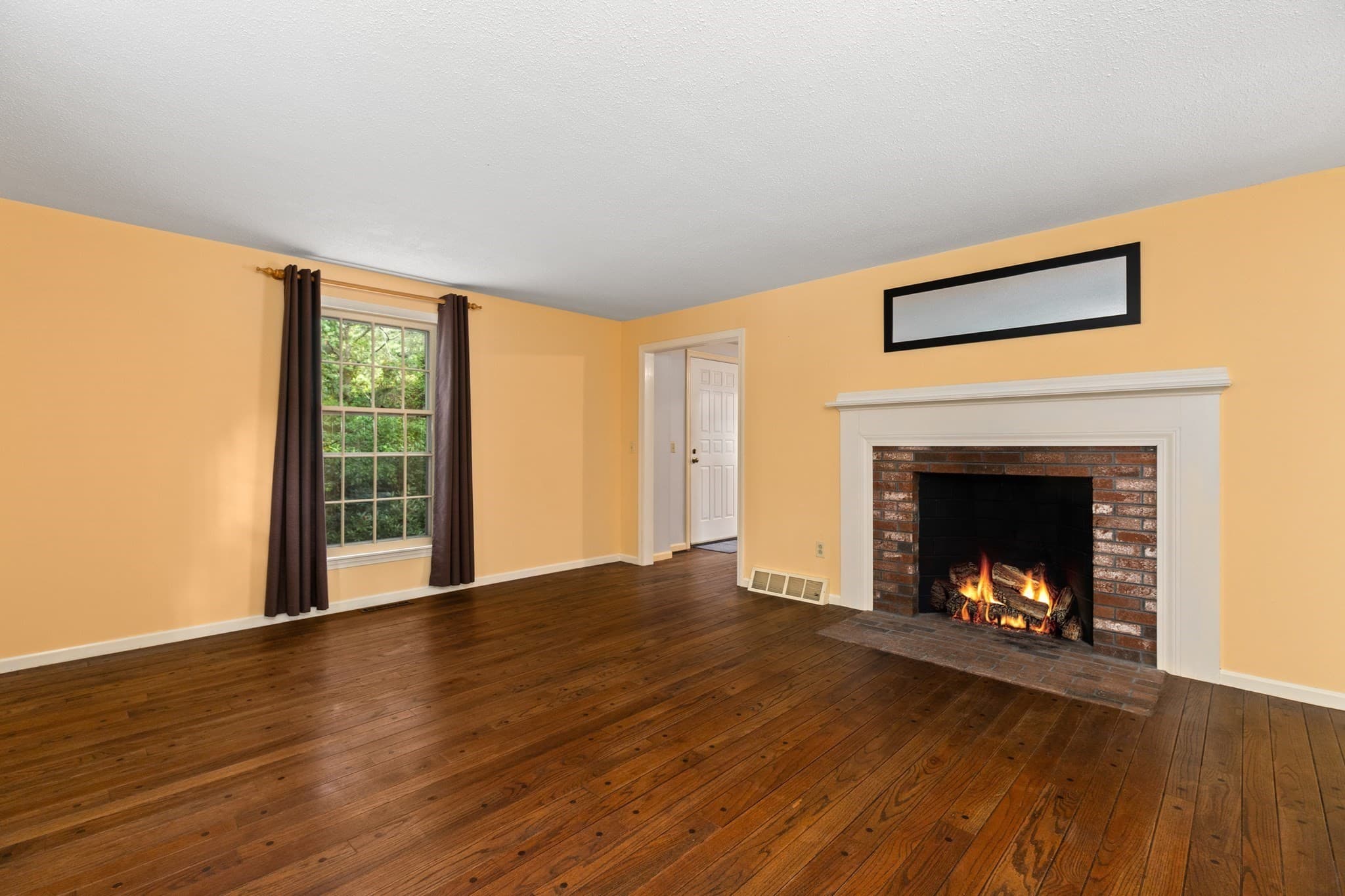 Single Family Residence at 204 Woods Hole Rd, Falmouth MA 02540, Falmouth, photo 6 of 41