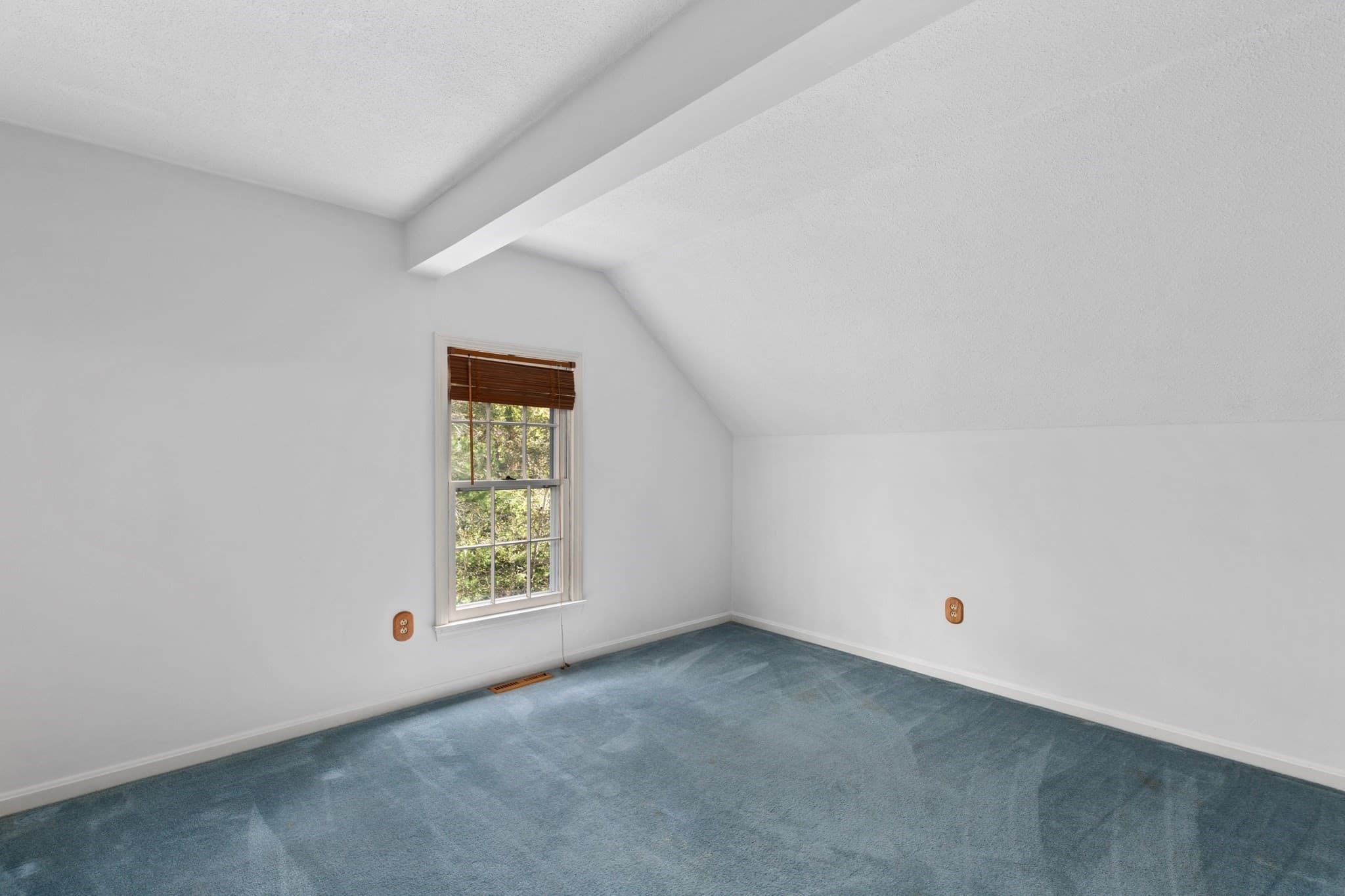 Single Family Residence at 204 Woods Hole Rd, Falmouth MA 02540, Falmouth, photo 26 of 41