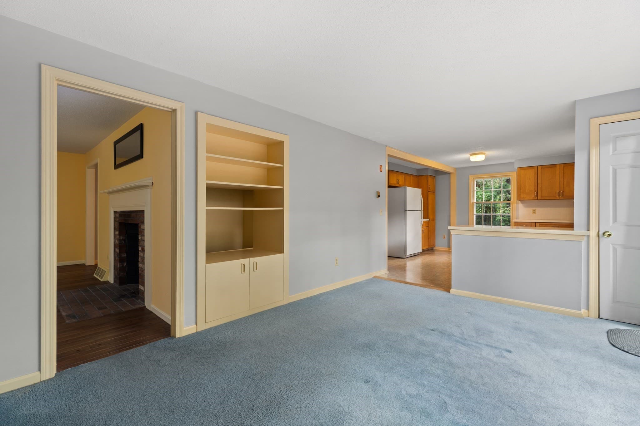 Single Family Residence at 204 Woods Hole Rd, Falmouth MA 02540, Falmouth, photo 14 of 41
