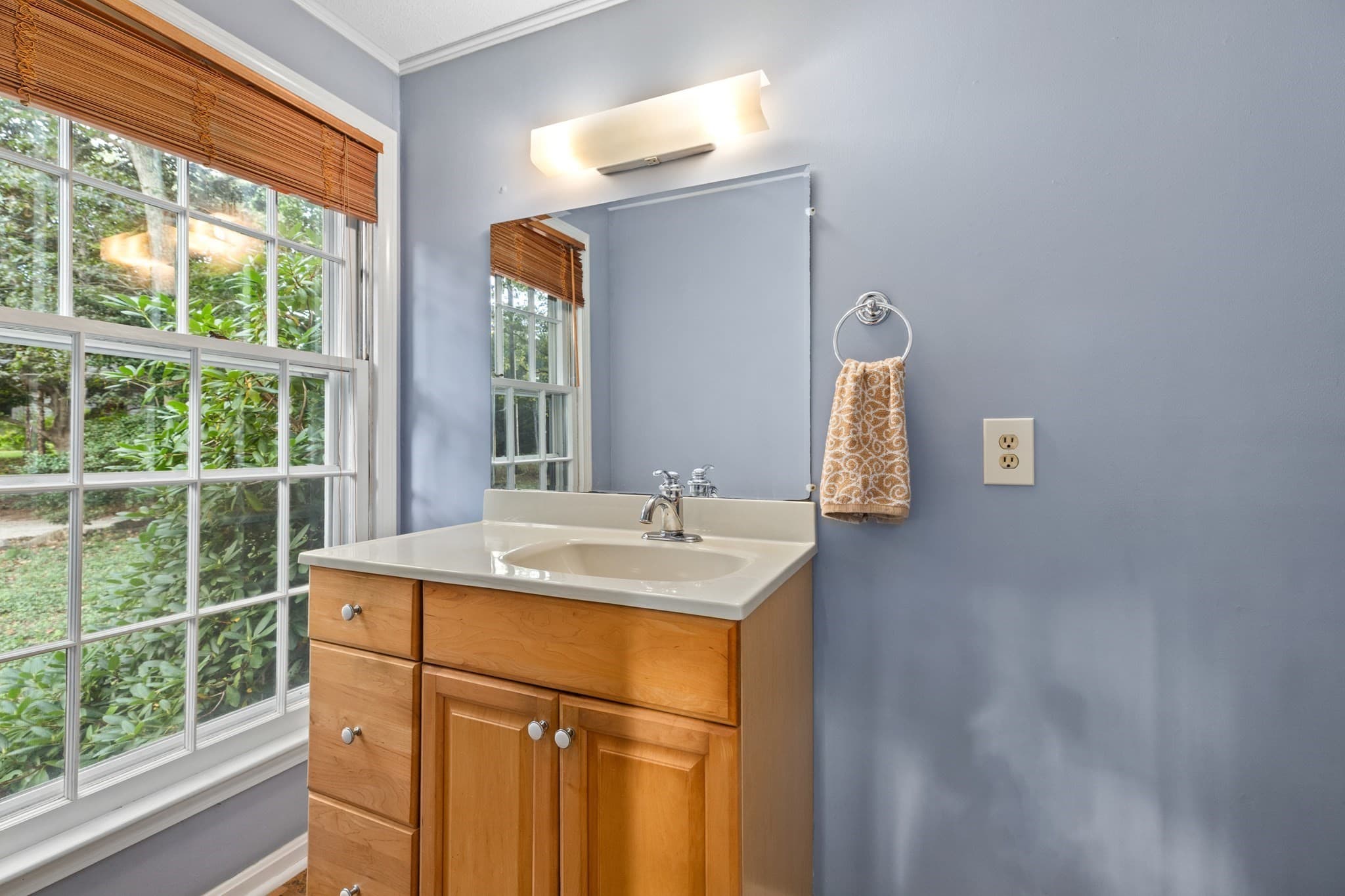 Single Family Residence at 204 Woods Hole Rd, Falmouth MA 02540, Falmouth, photo 18 of 41