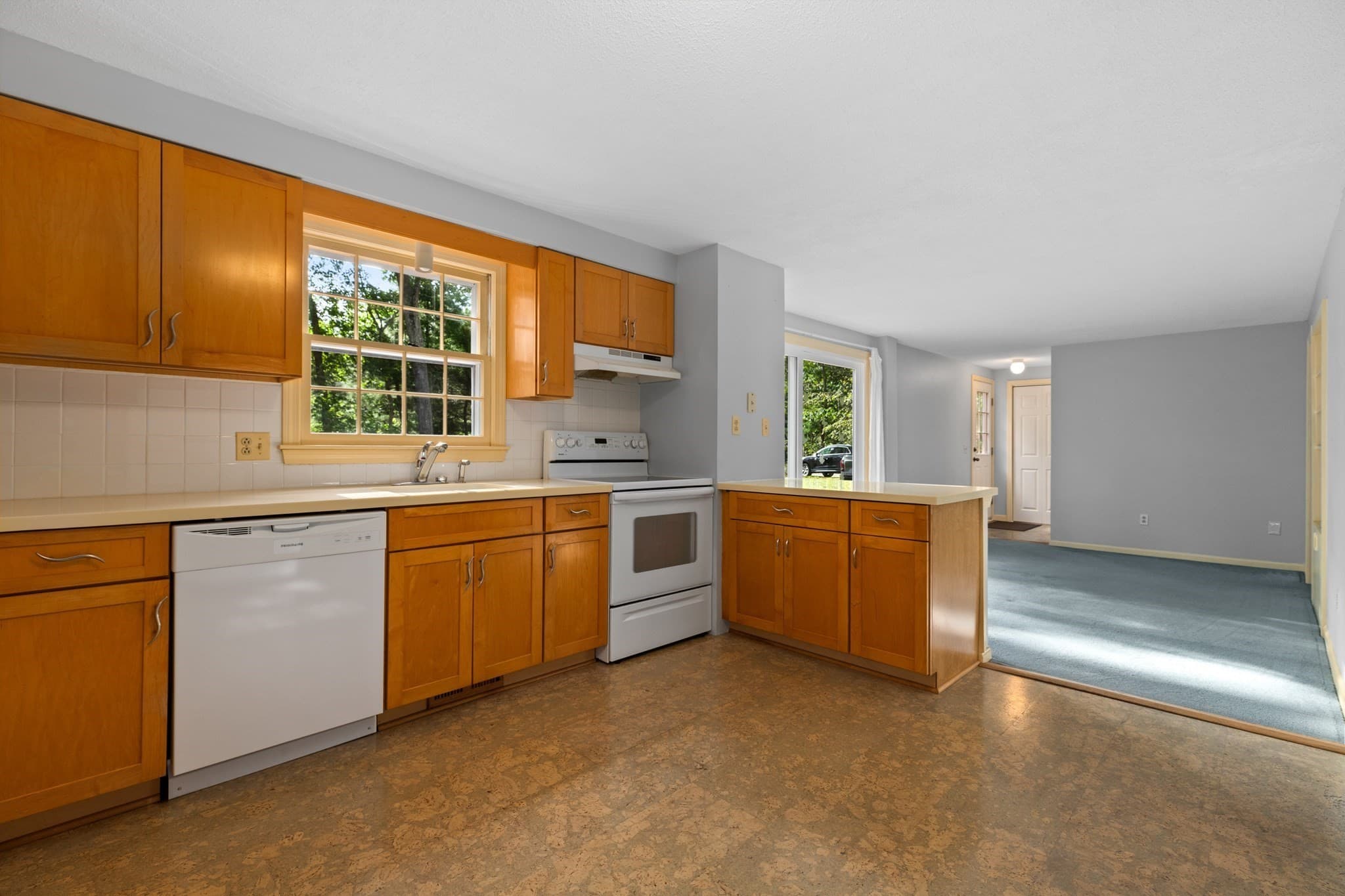 Single Family Residence at 204 Woods Hole Rd, Falmouth MA 02540, Falmouth, photo 11 of 41