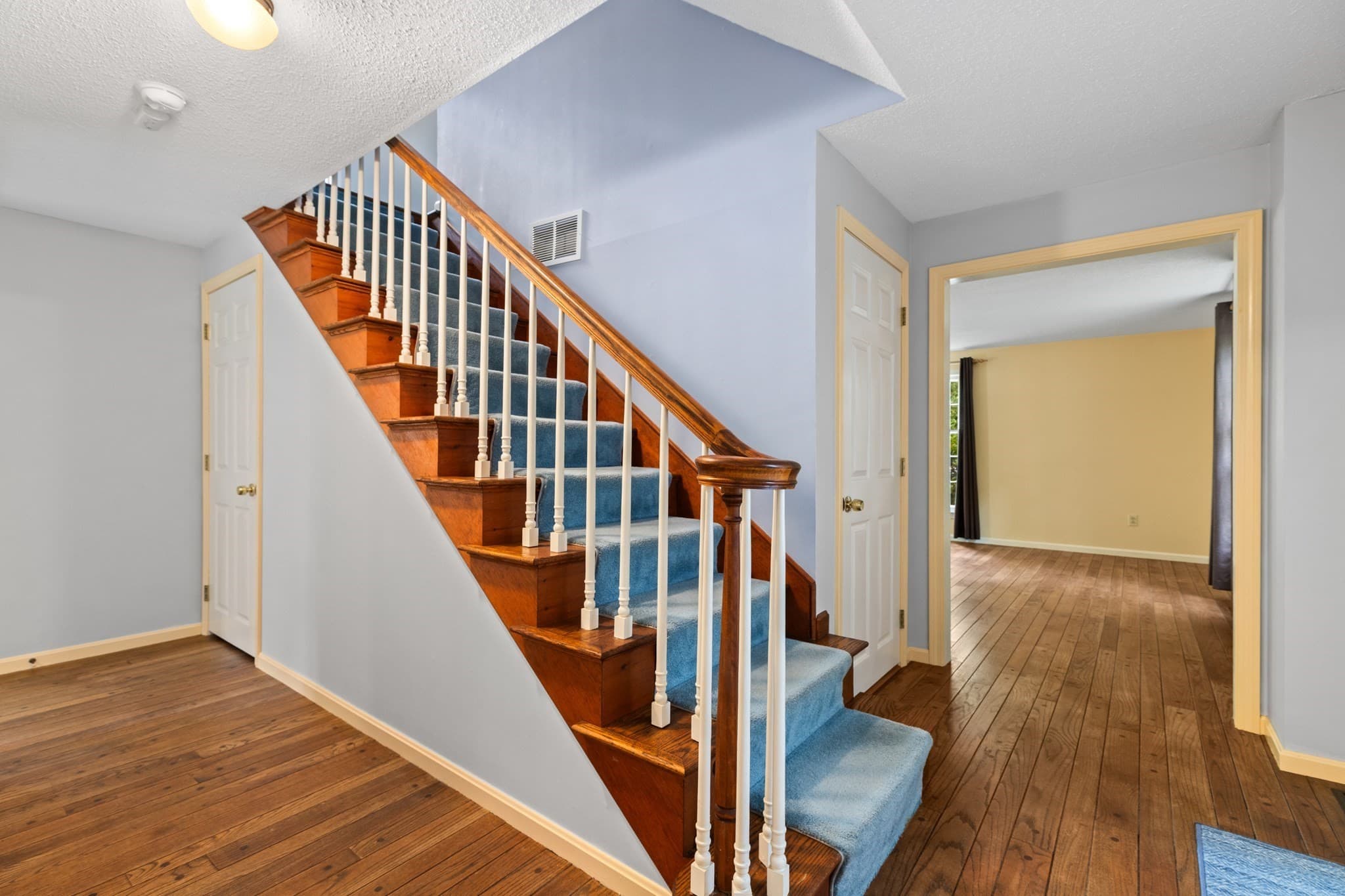 Single Family Residence at 204 Woods Hole Rd, Falmouth MA 02540, Falmouth, photo 19 of 41
