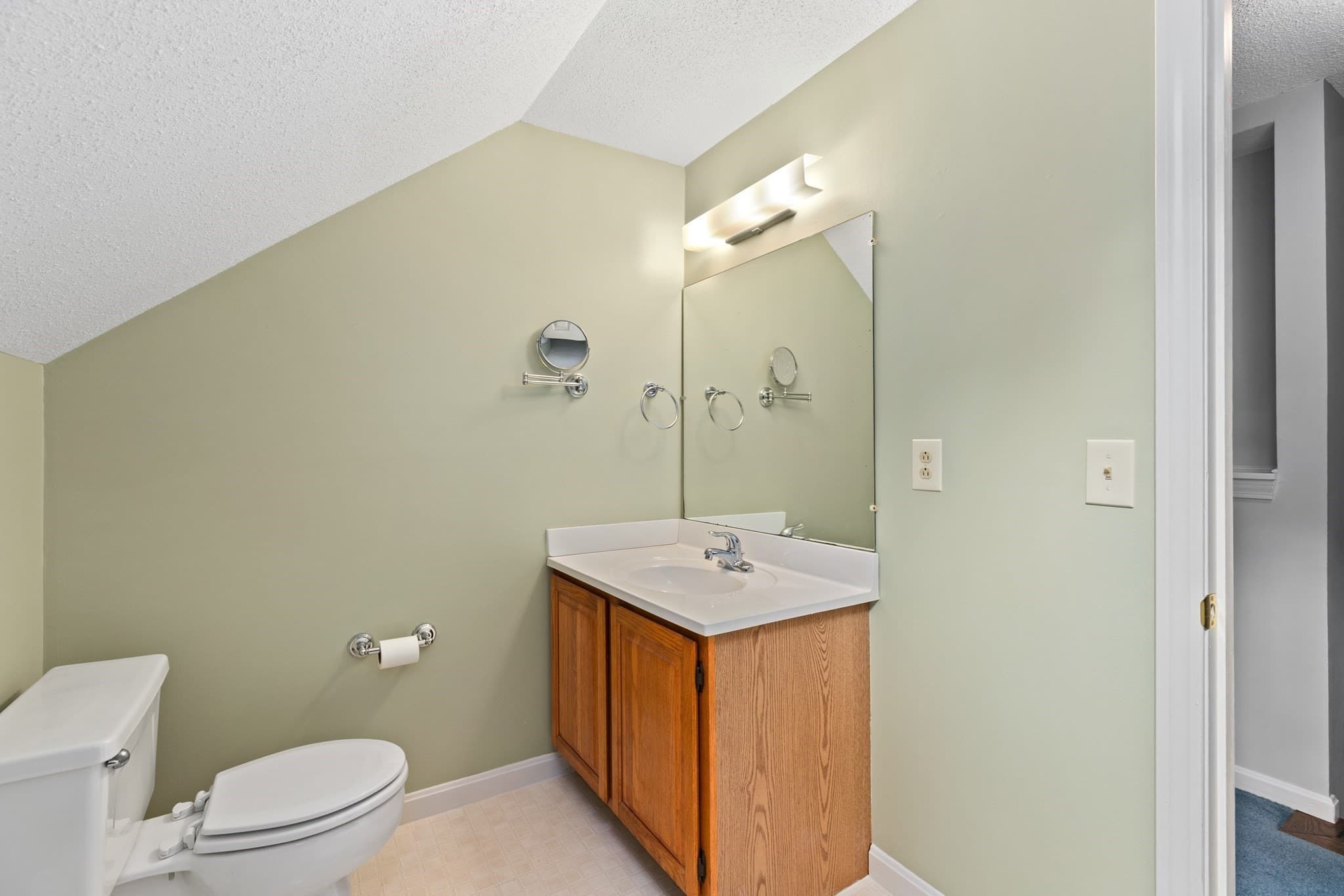 Single Family Residence at 204 Woods Hole Rd, Falmouth MA 02540, Falmouth, photo 31 of 41
