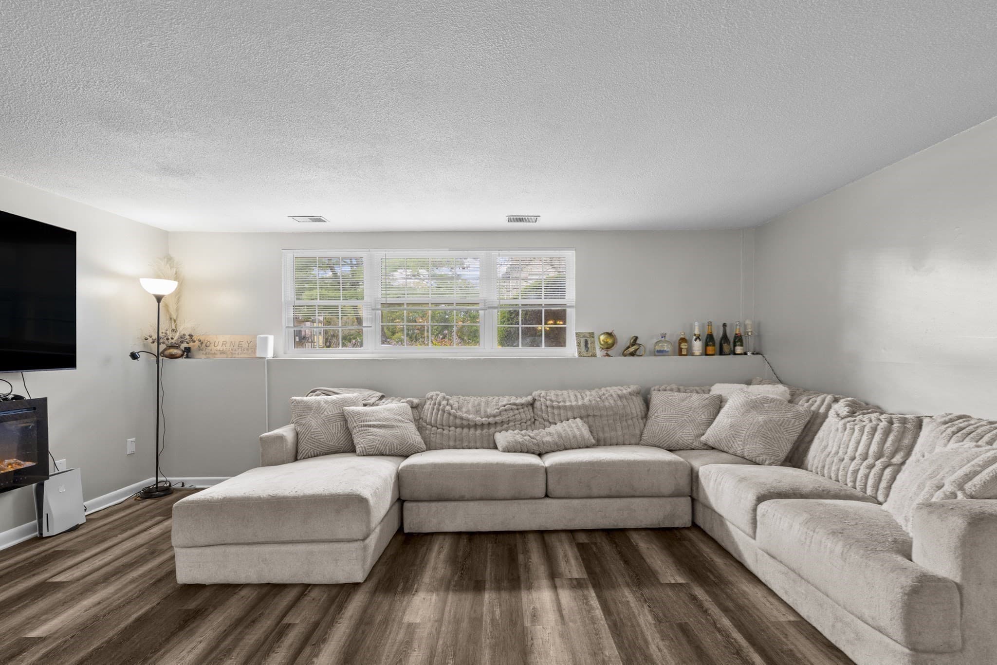 Condominium at 103 Oak Ln # 4, Brockton MA 02301, Brockton, photo 5 of 23