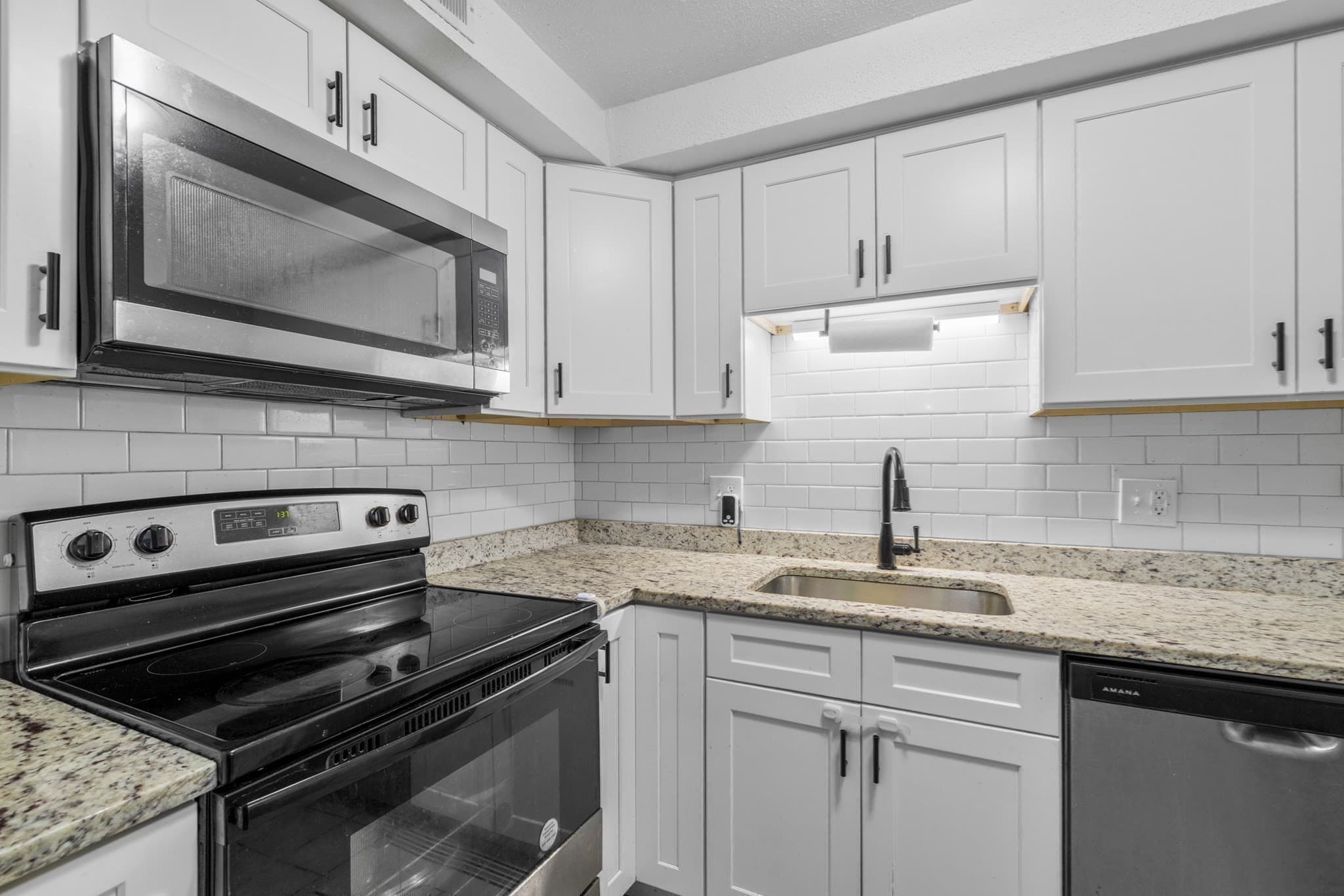 Condominium at 103 Oak Ln # 4, Brockton MA 02301, Brockton, photo 10 of 23