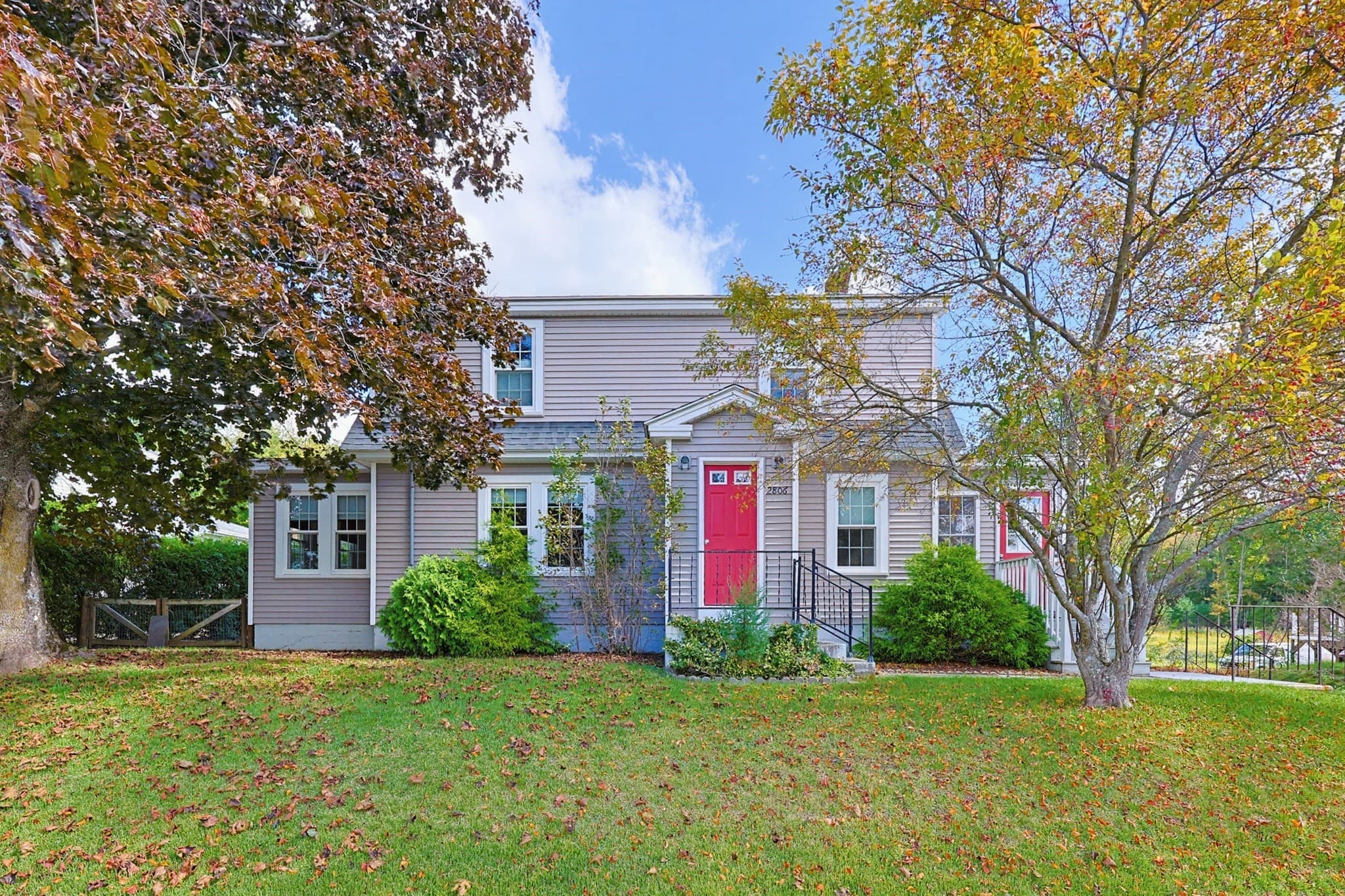2806 Providence Rd, Northbridge MA 01534