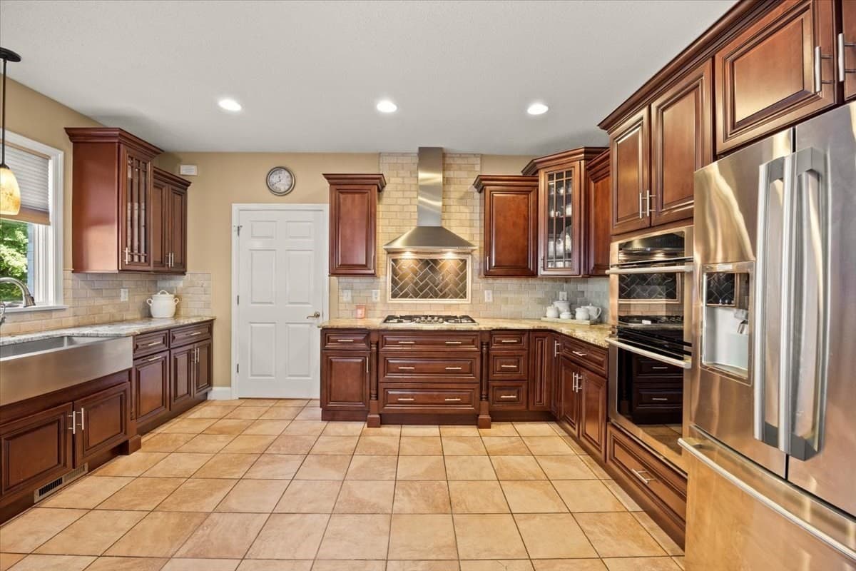 Single Family Residence at 84 Jane Howland Dr, Seekonk MA 02771, Seekonk, photo 5 of 42