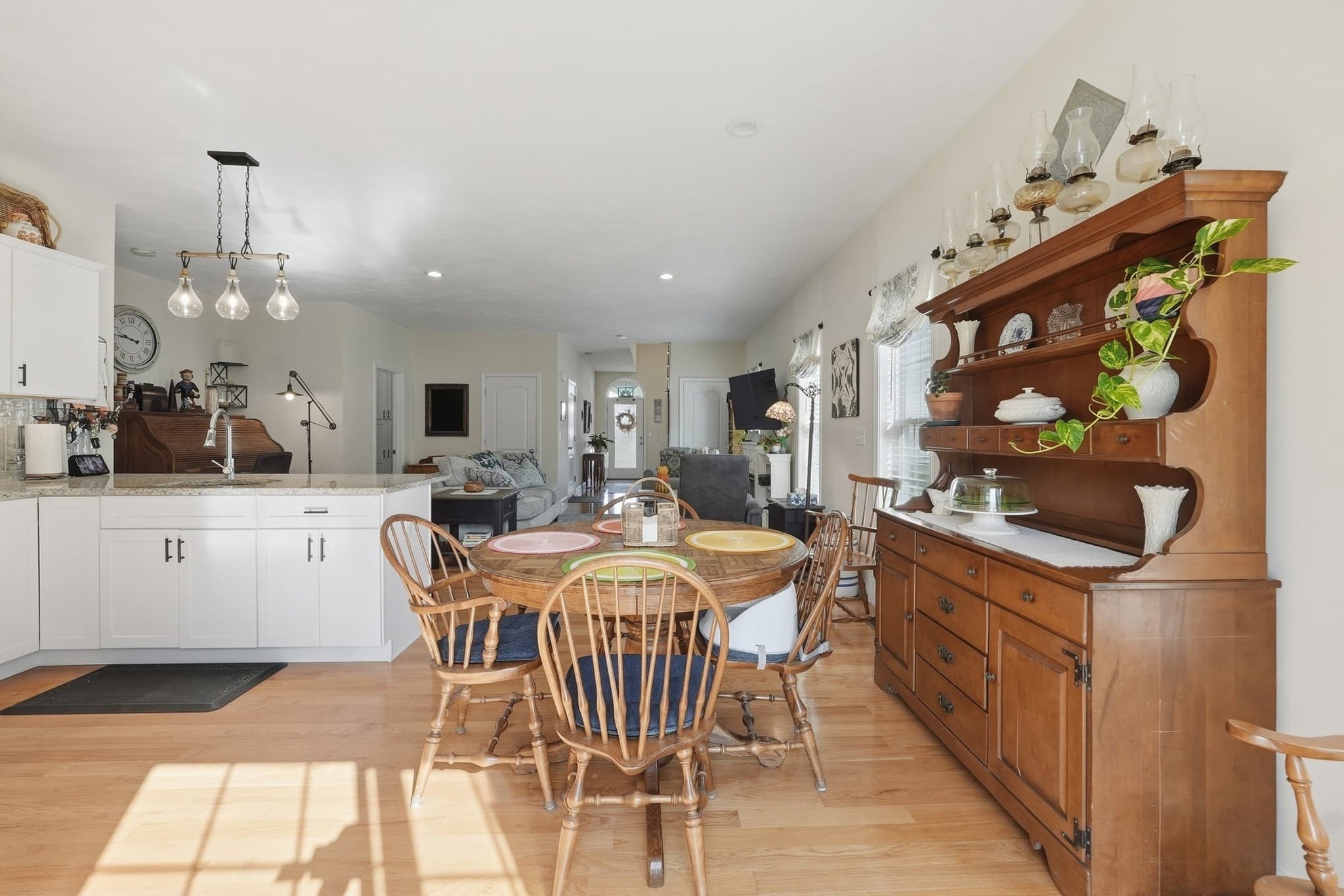 Single Family Residence at 9 Settlers Ln # 583, Holden MA 01520, Holden, photo 13 of 41